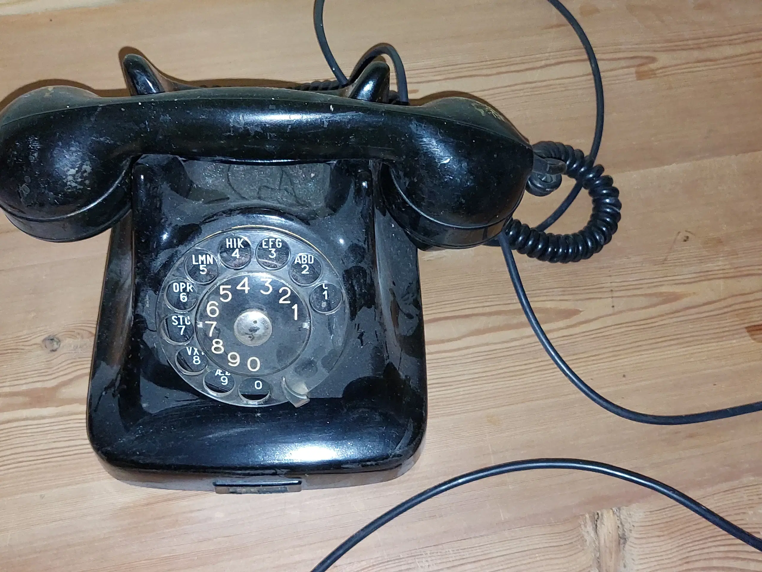 gammel telefon