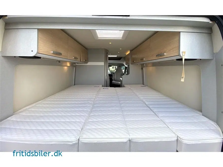 2024 - Hymer Campervan Free 602   Hymer Free 602 med langsgående senge og under 6 meter