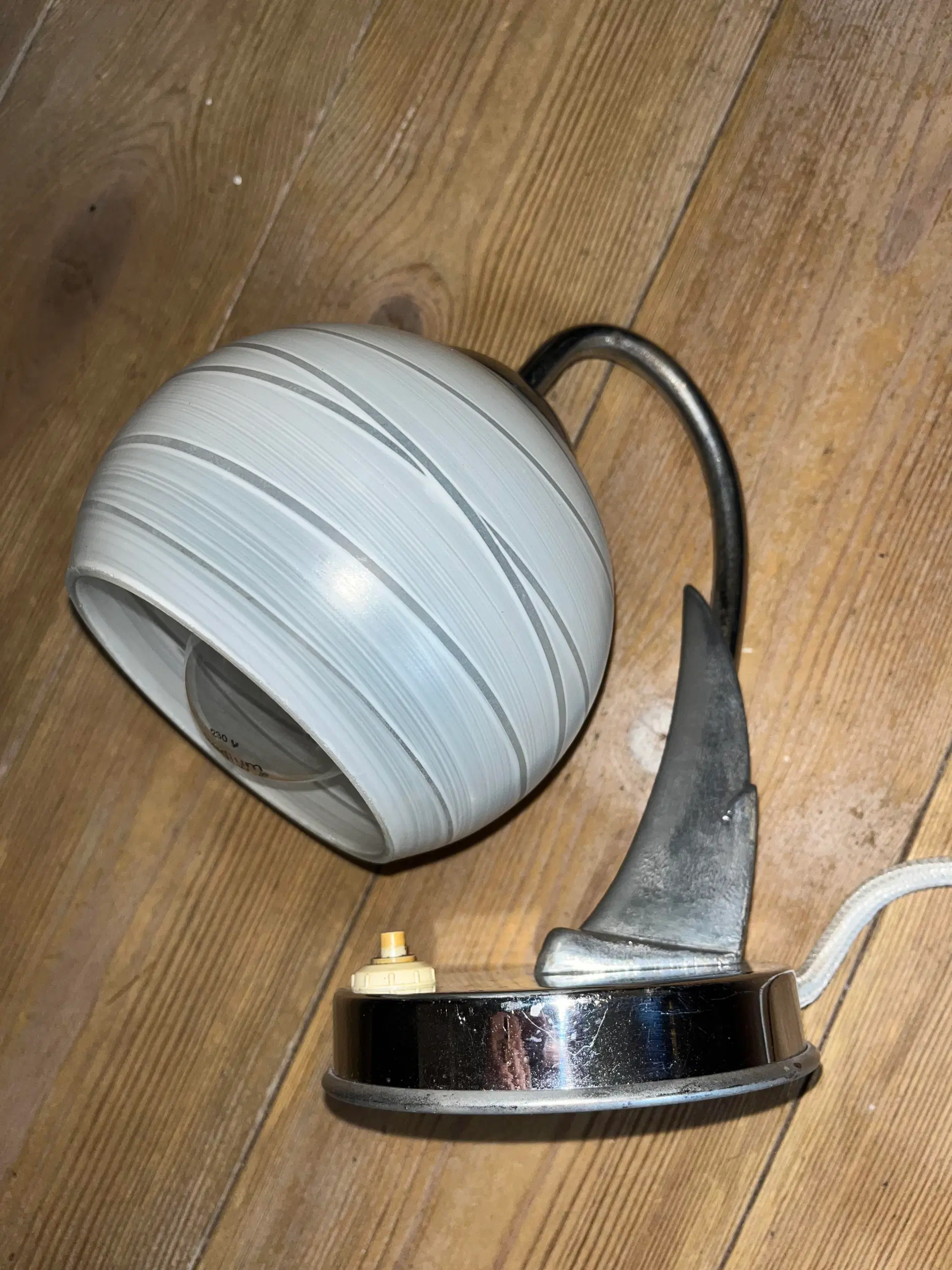 Retro bordlampe Zukov - Tjekkiet