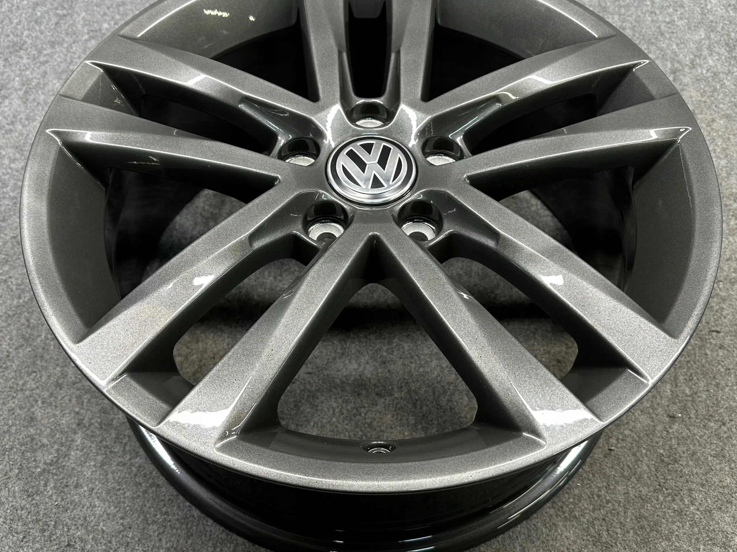 VW GOLF 7 VII 5G 5G0 SALVADOR 17 70" x 17" ET 49