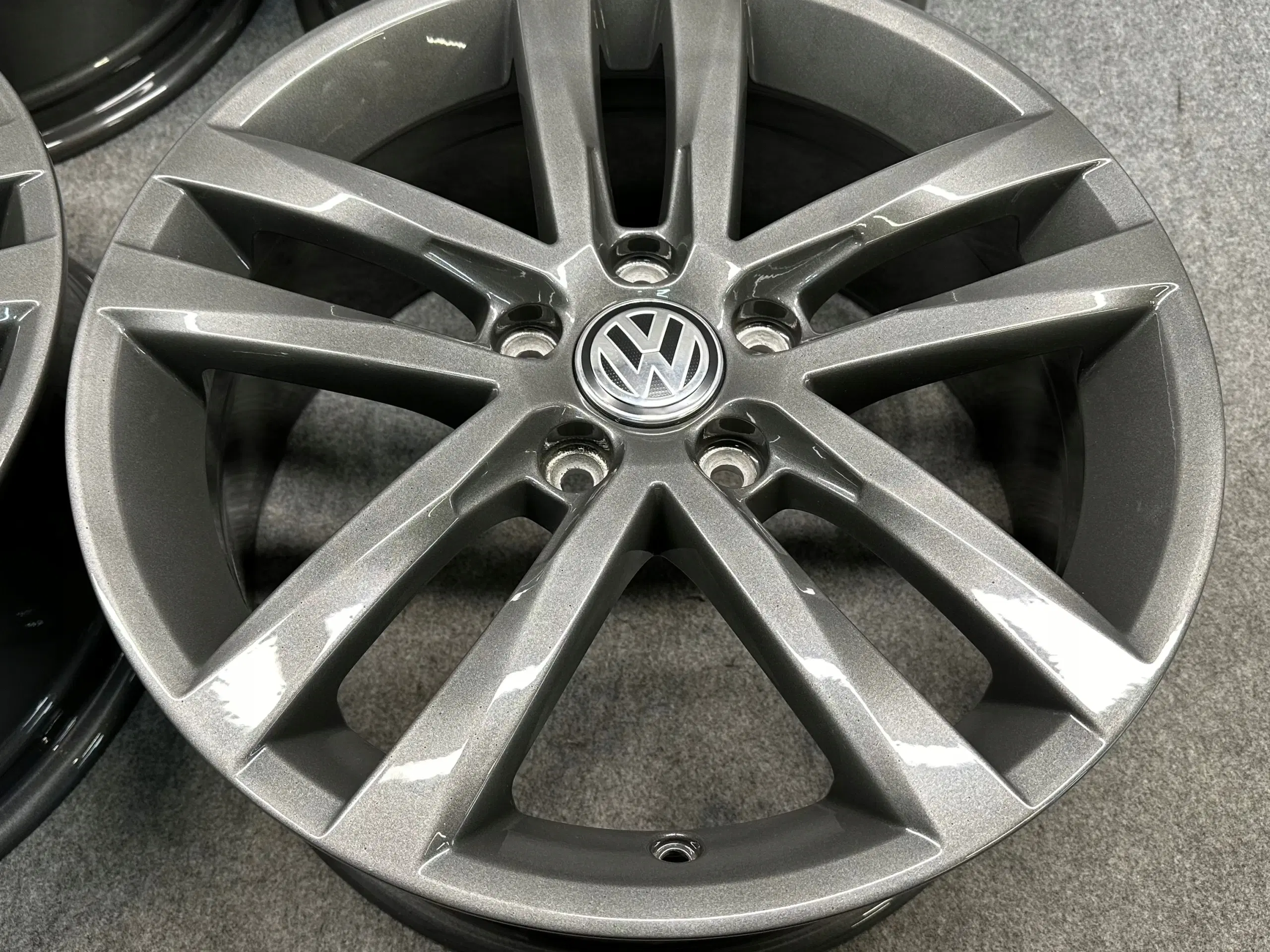 VW GOLF 7 VII 5G 5G0 SALVADOR 17 70" x 17" ET 49