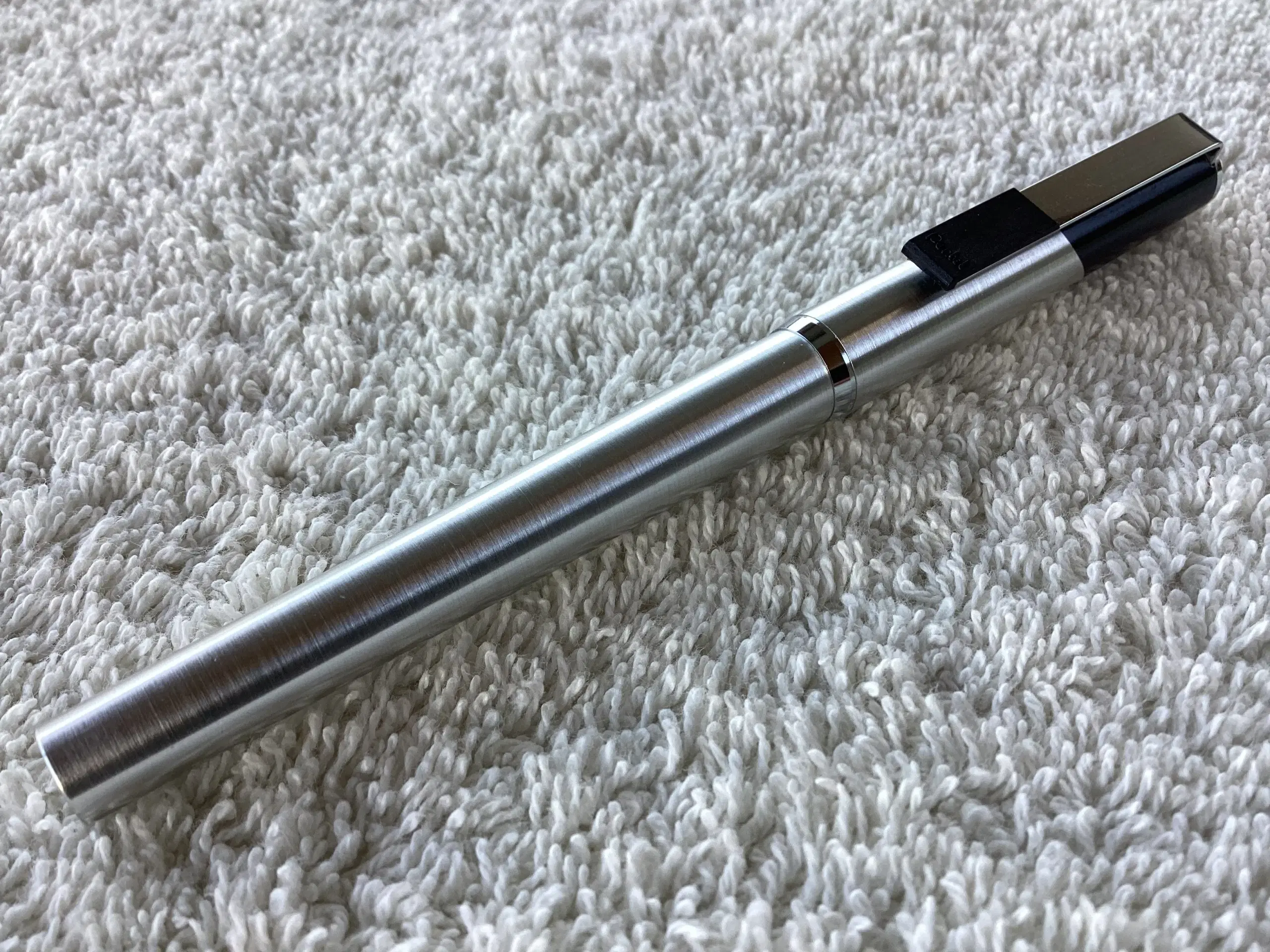 Elegant Pentel SR120 kuglepen