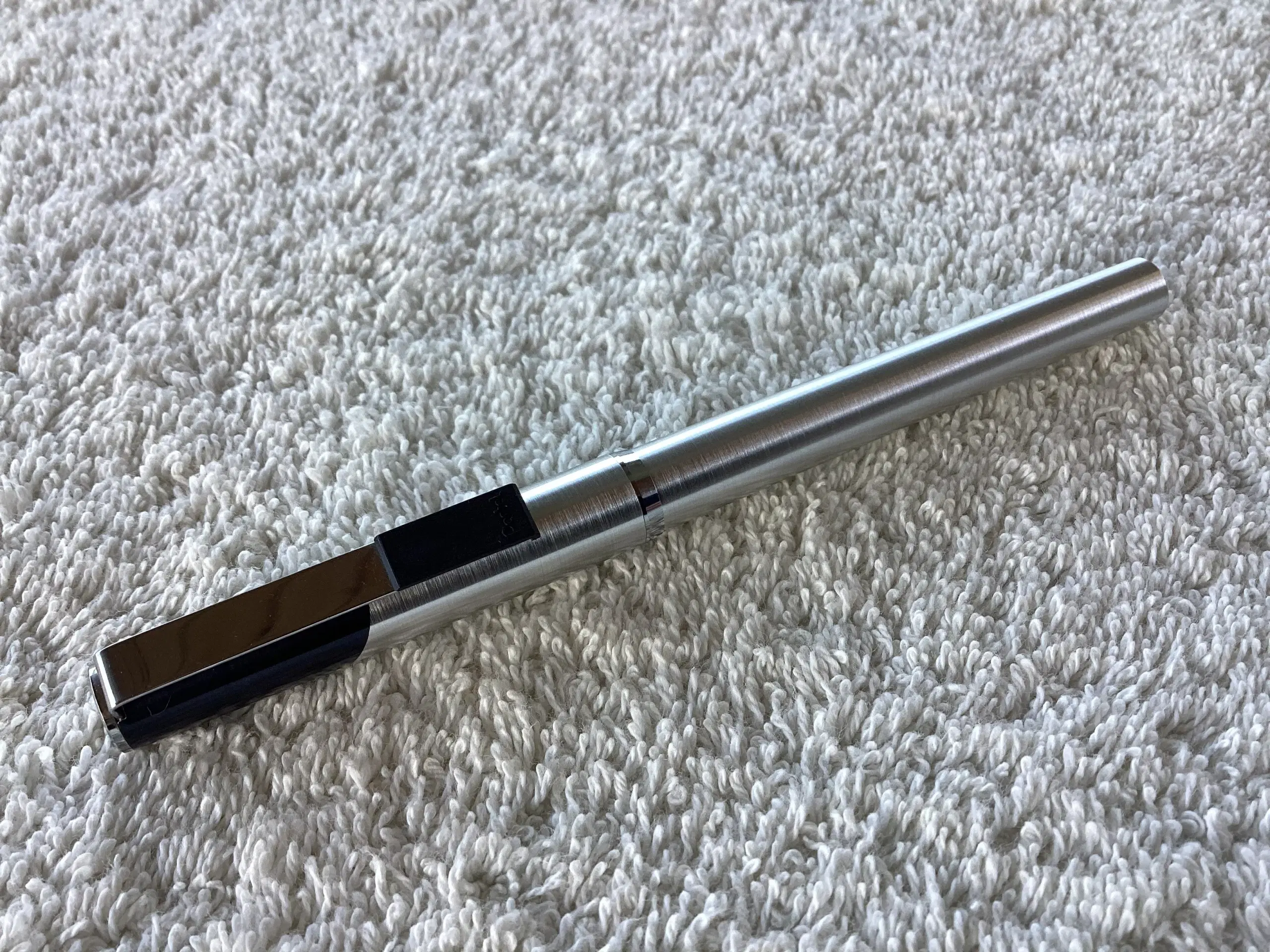 Elegant Pentel SR120 kuglepen