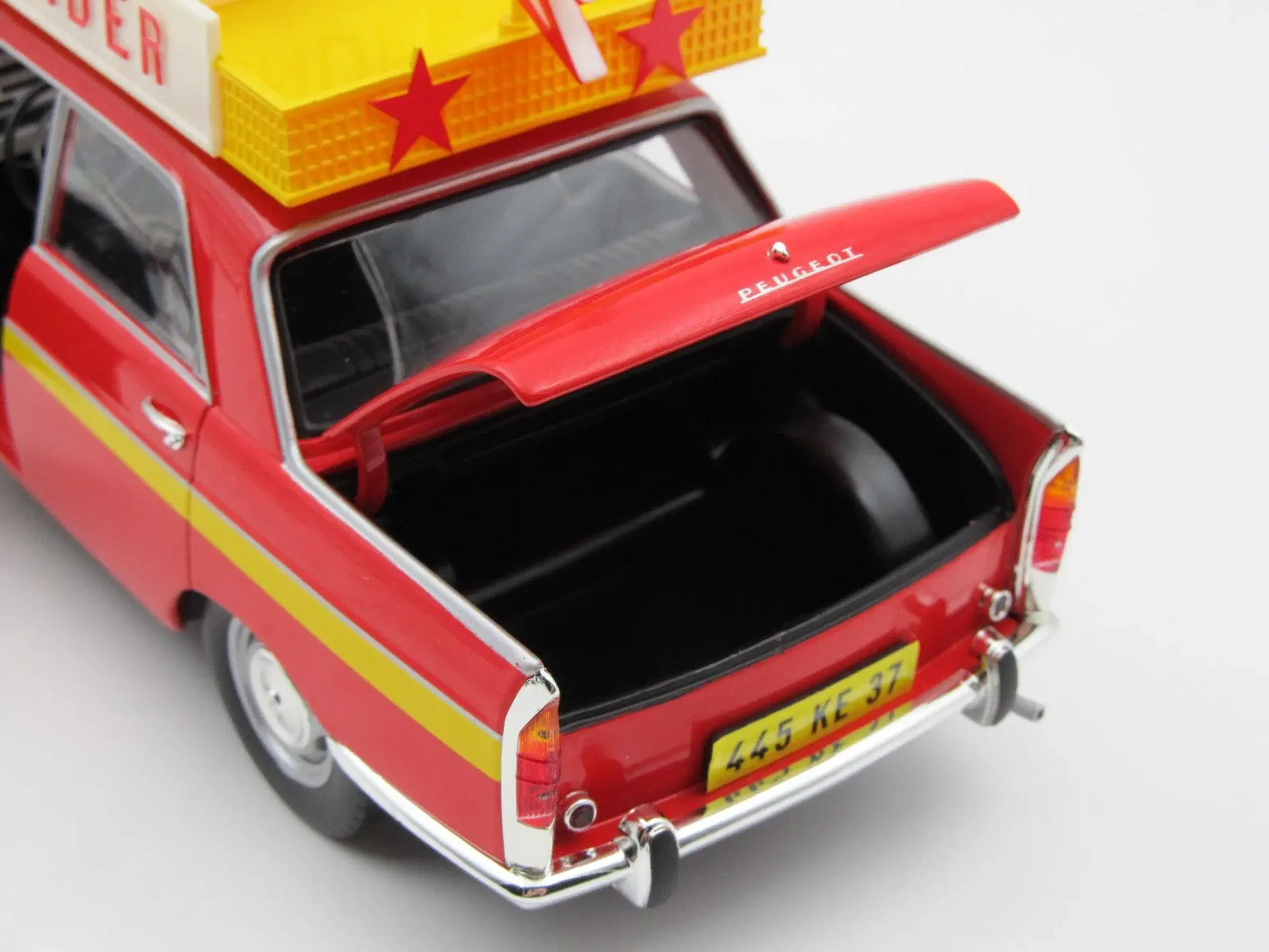 1960 Peugeot 404 "Pinder Circus" 1:18