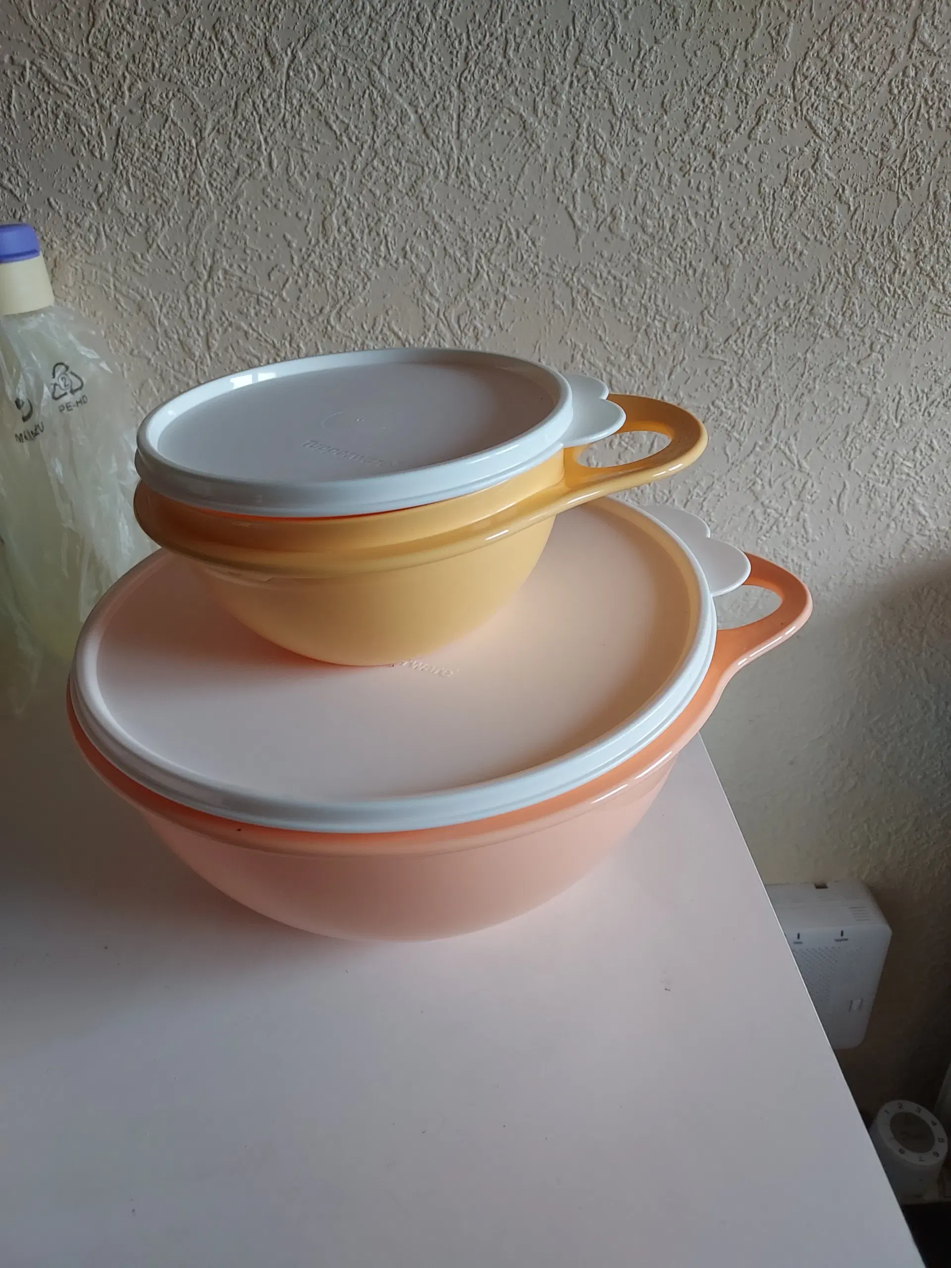 Tupperware skåle 3 L og 600 ml