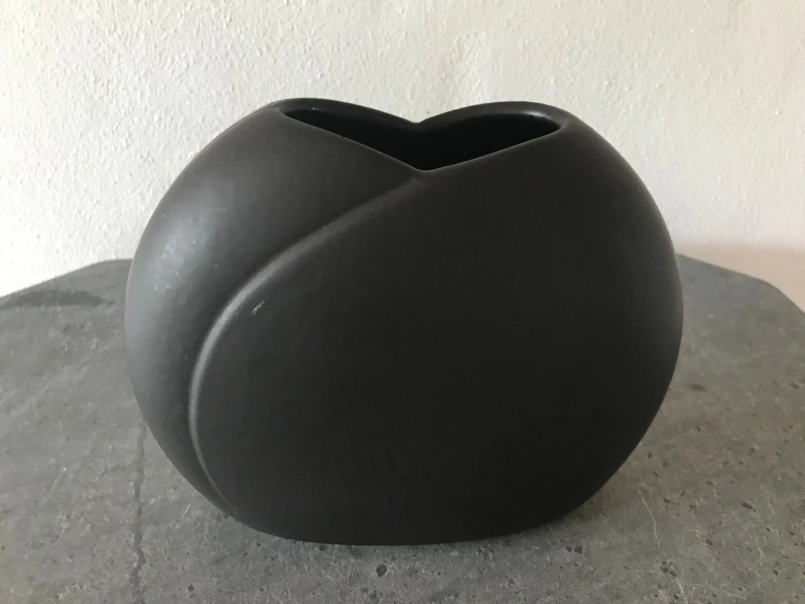 WG retro vase (660 16)