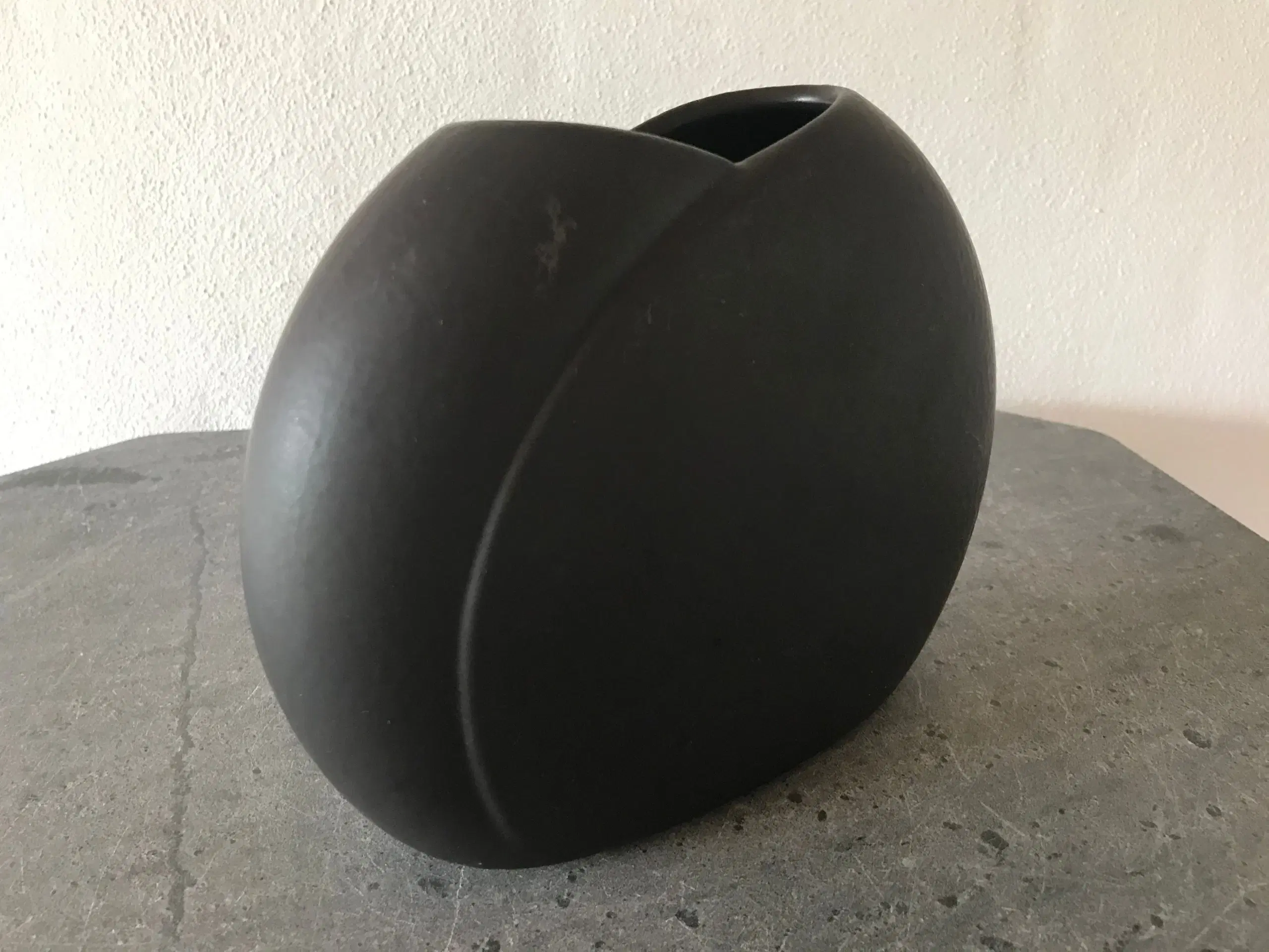 WG retro vase (660 16)