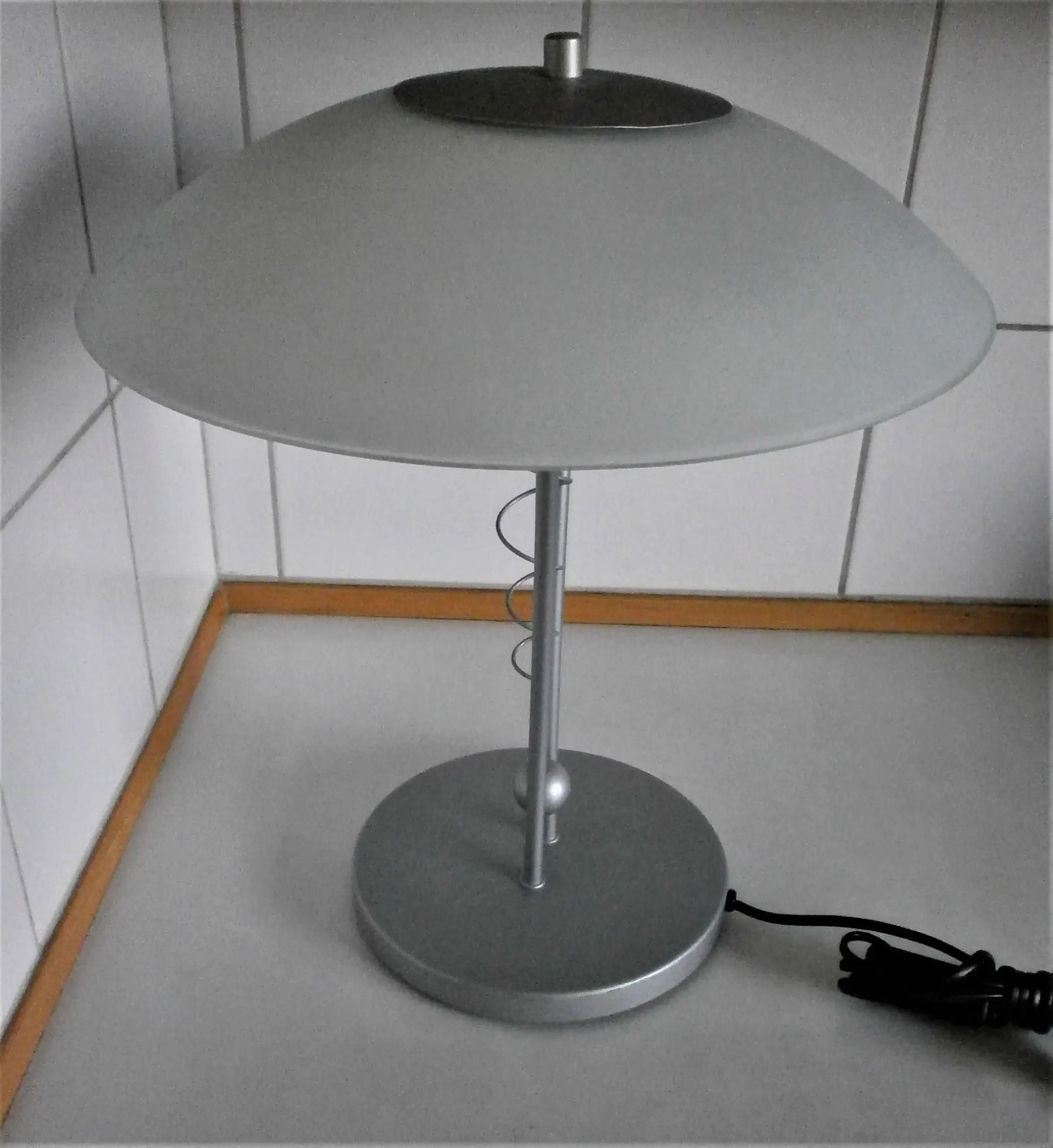 Modern Bordlampe