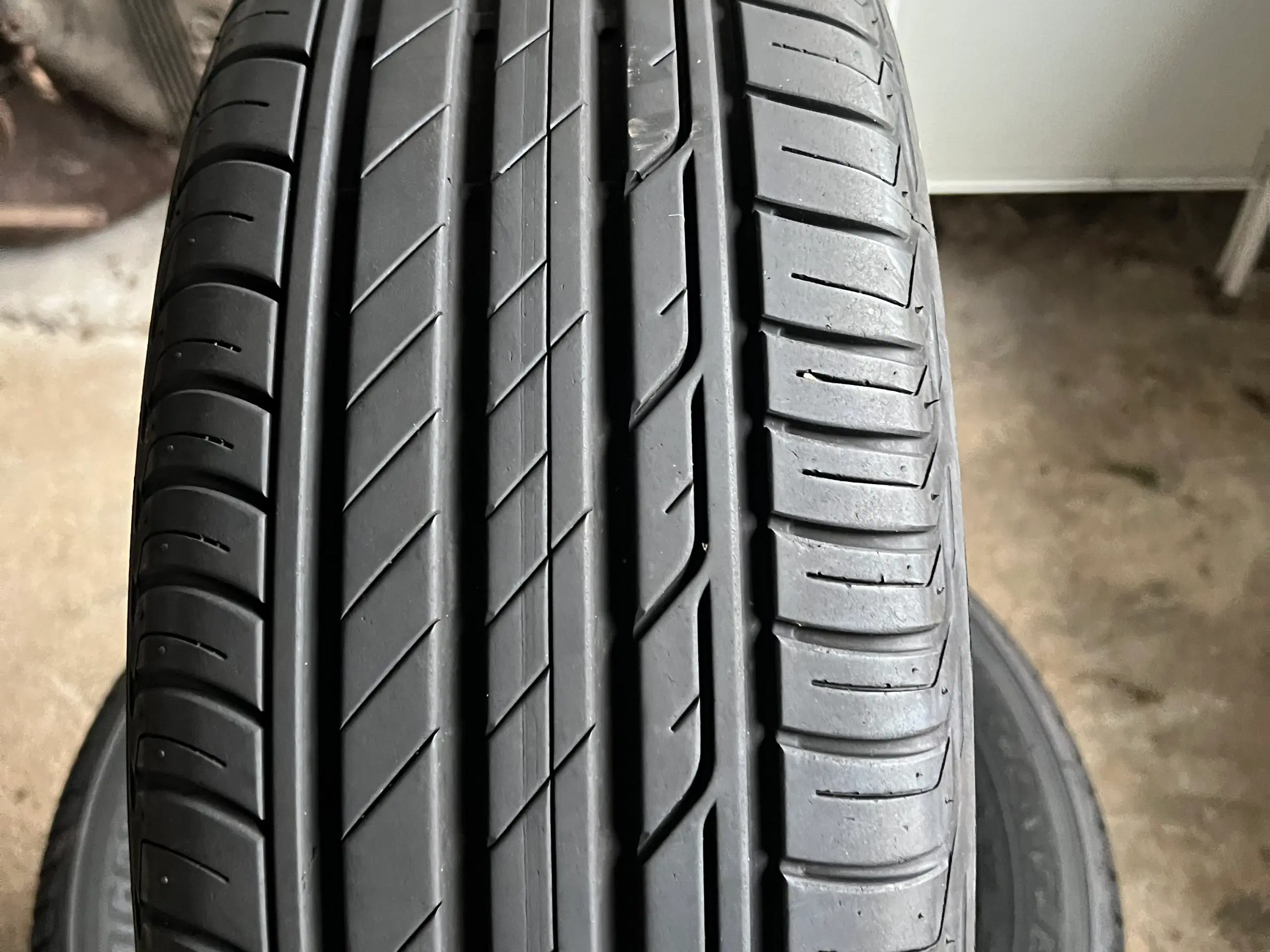 Bridgestone 195/60R16 sommerdæk