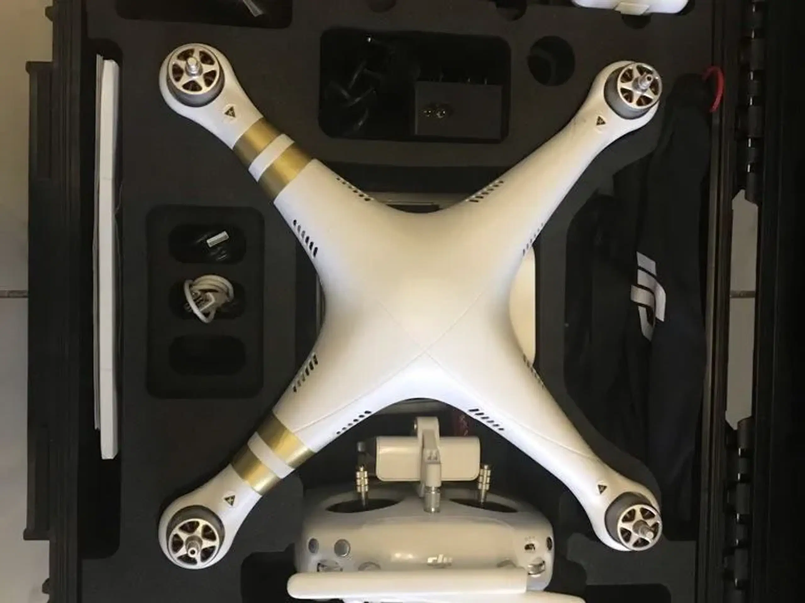 DJI phantom 3 Pro