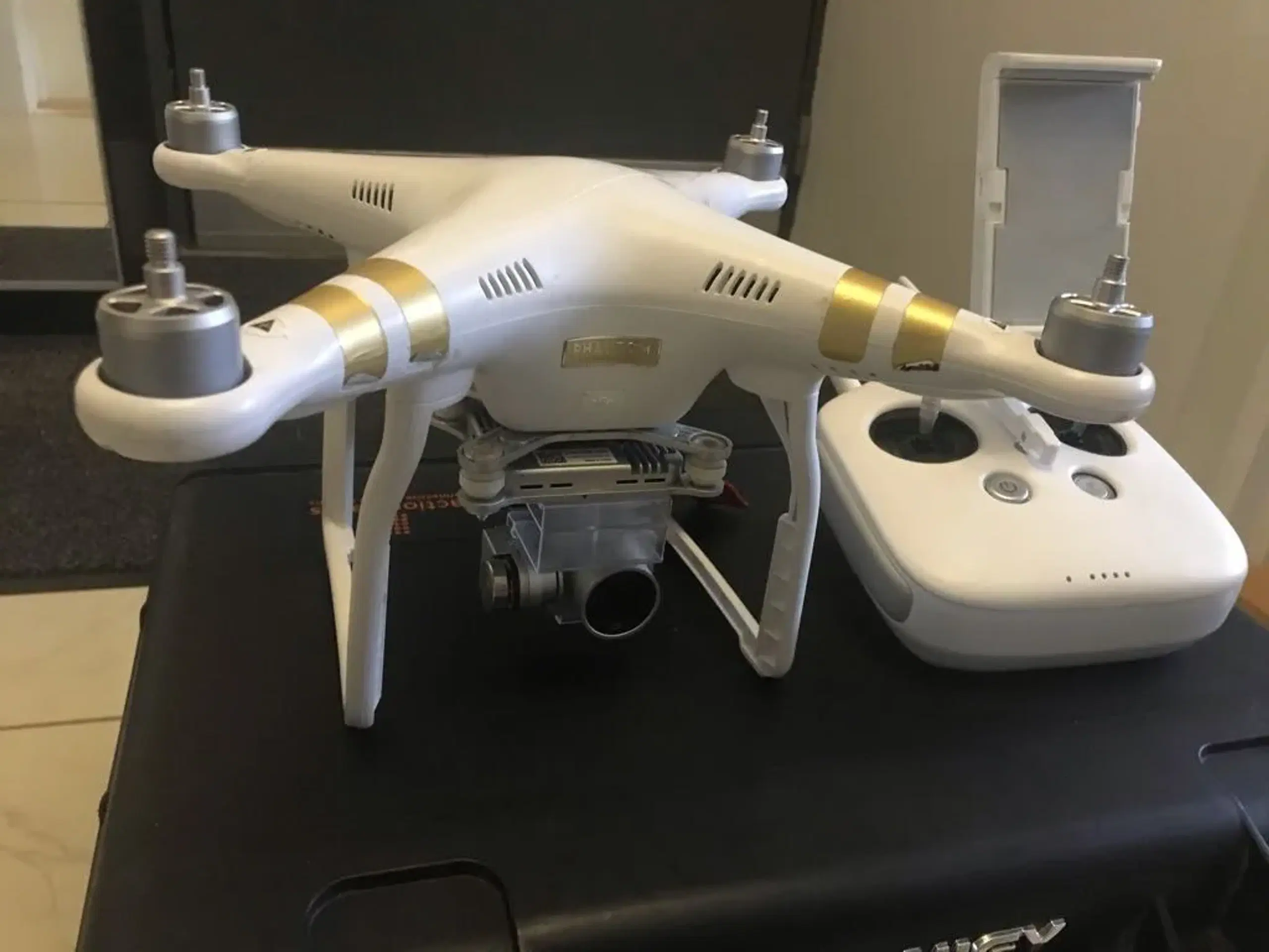 DJI phantom 3 Pro