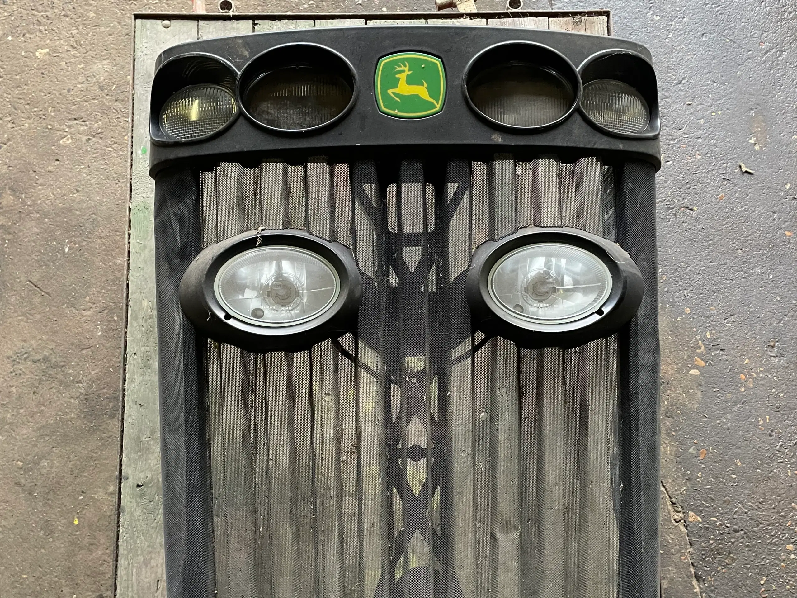 John deere 8030 grill