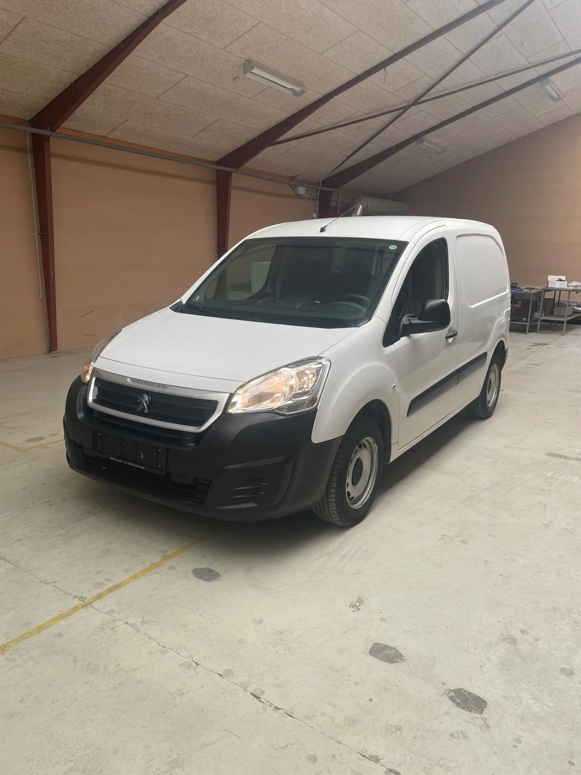 Peugeot Partner 16 BLUE HDI 100 L1 Flex Van