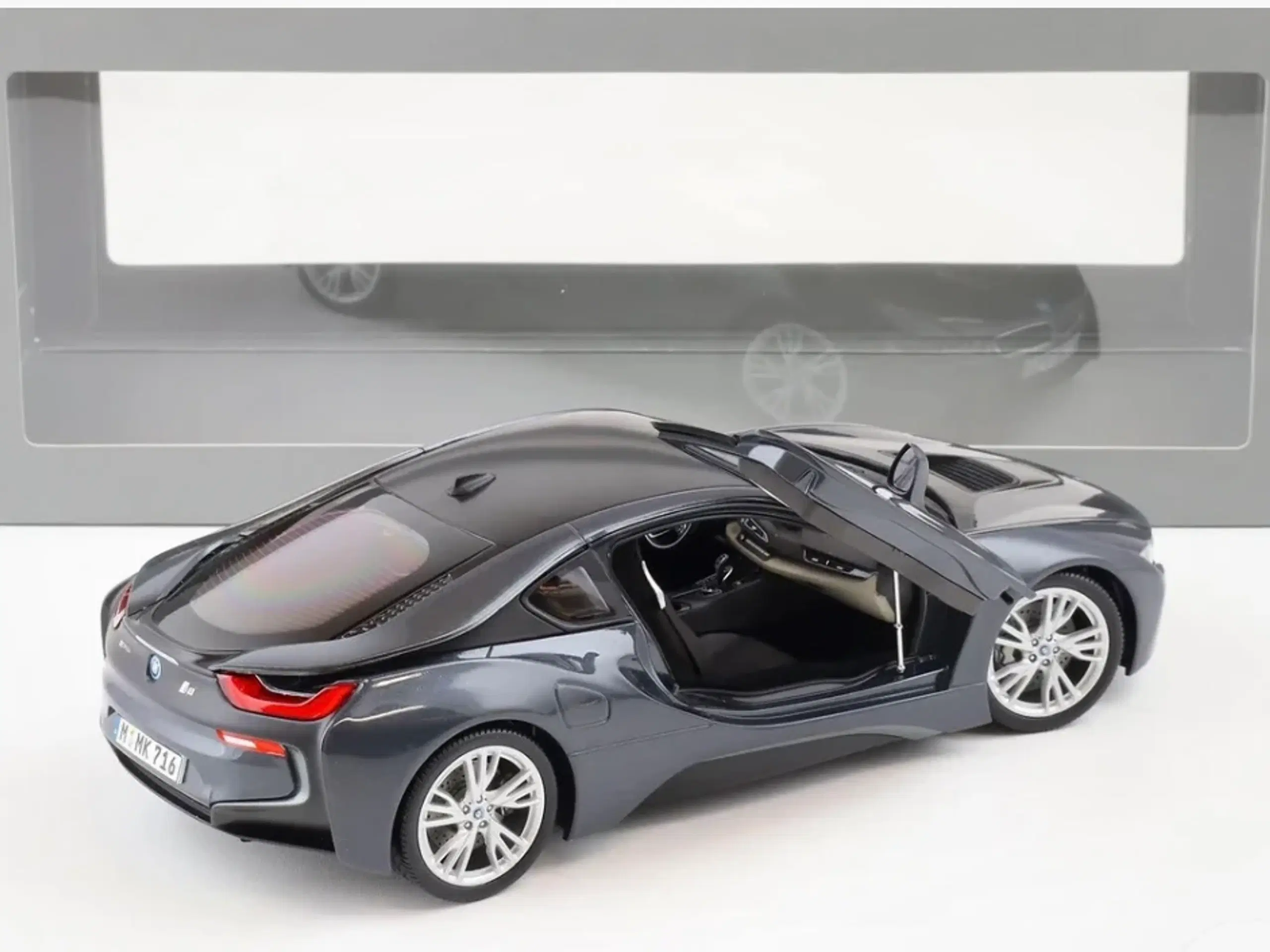 1:18 Bmw I8 Coupe 2013