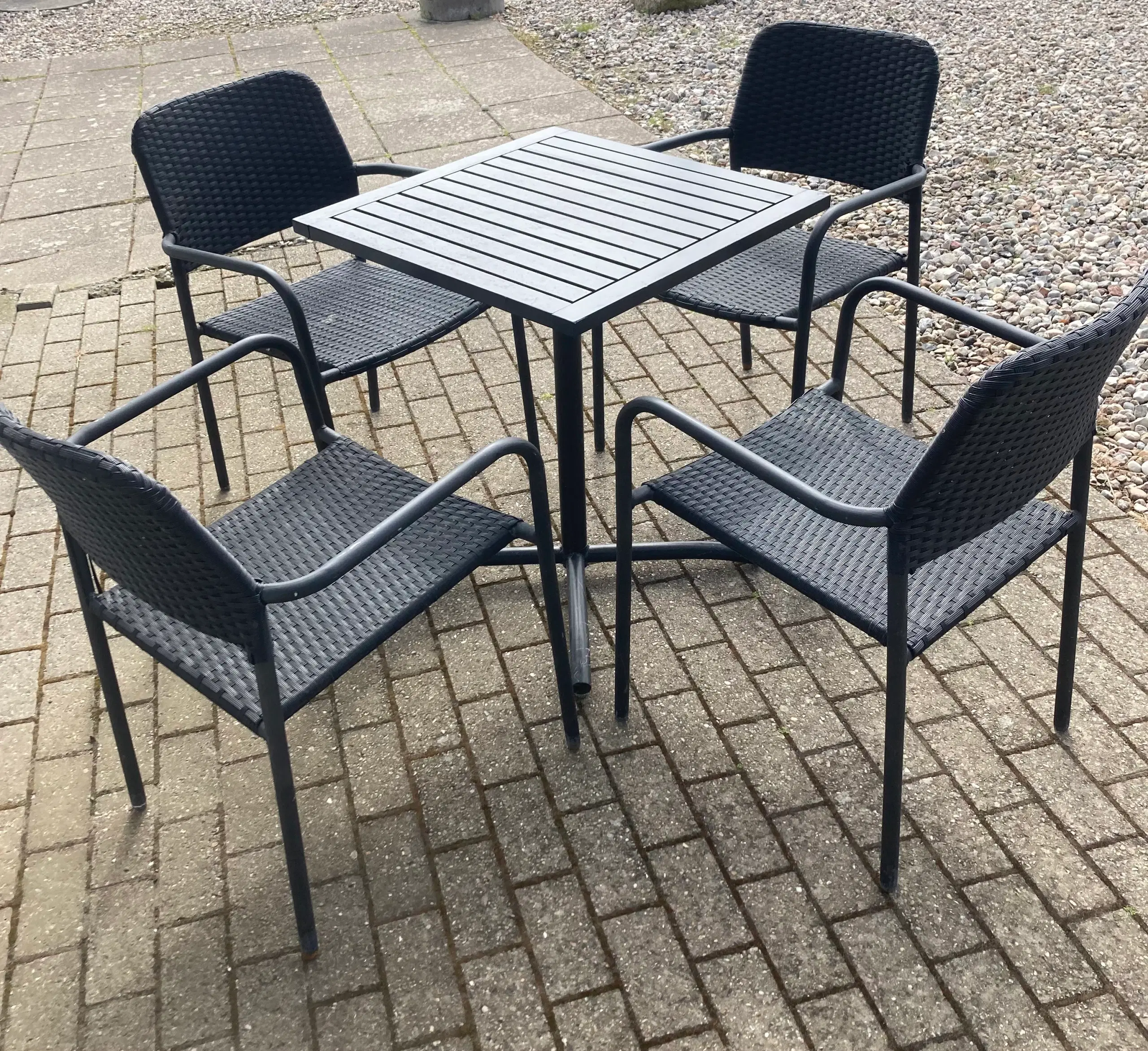 Café sæt - bord + 4 stole