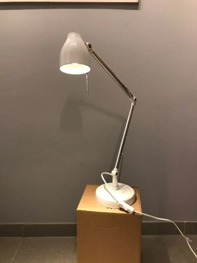 IKEA bordlampe sælges