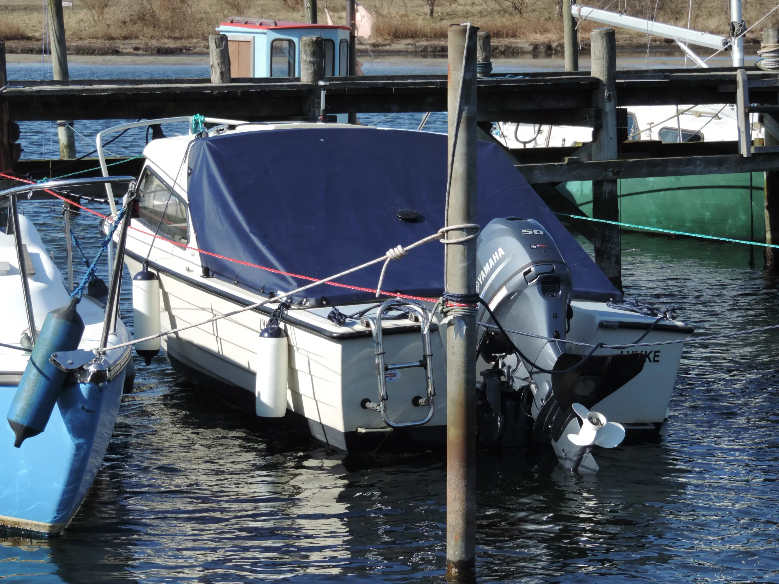 Motorbåd med trailer