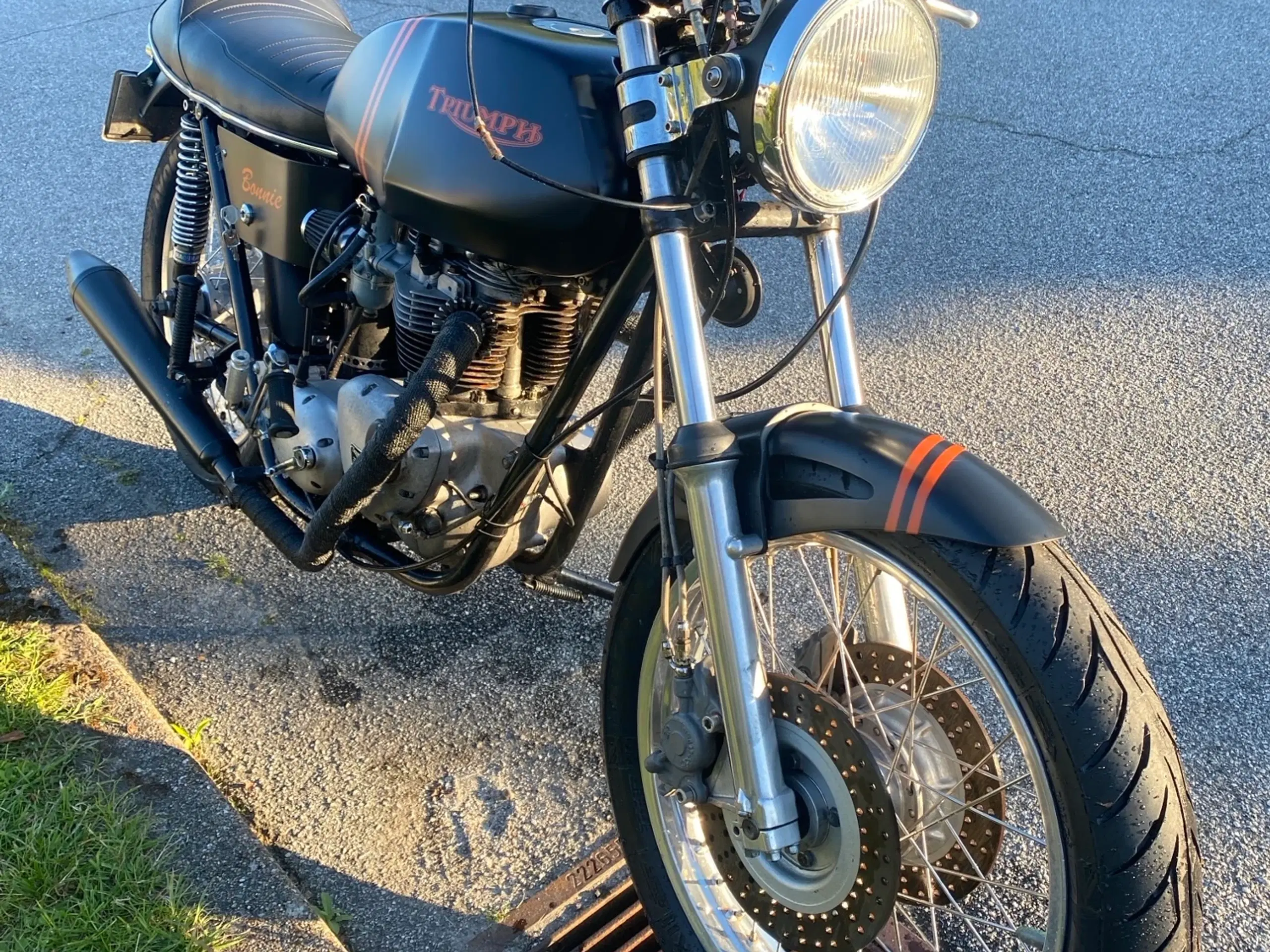 Triumph Bonneville 750