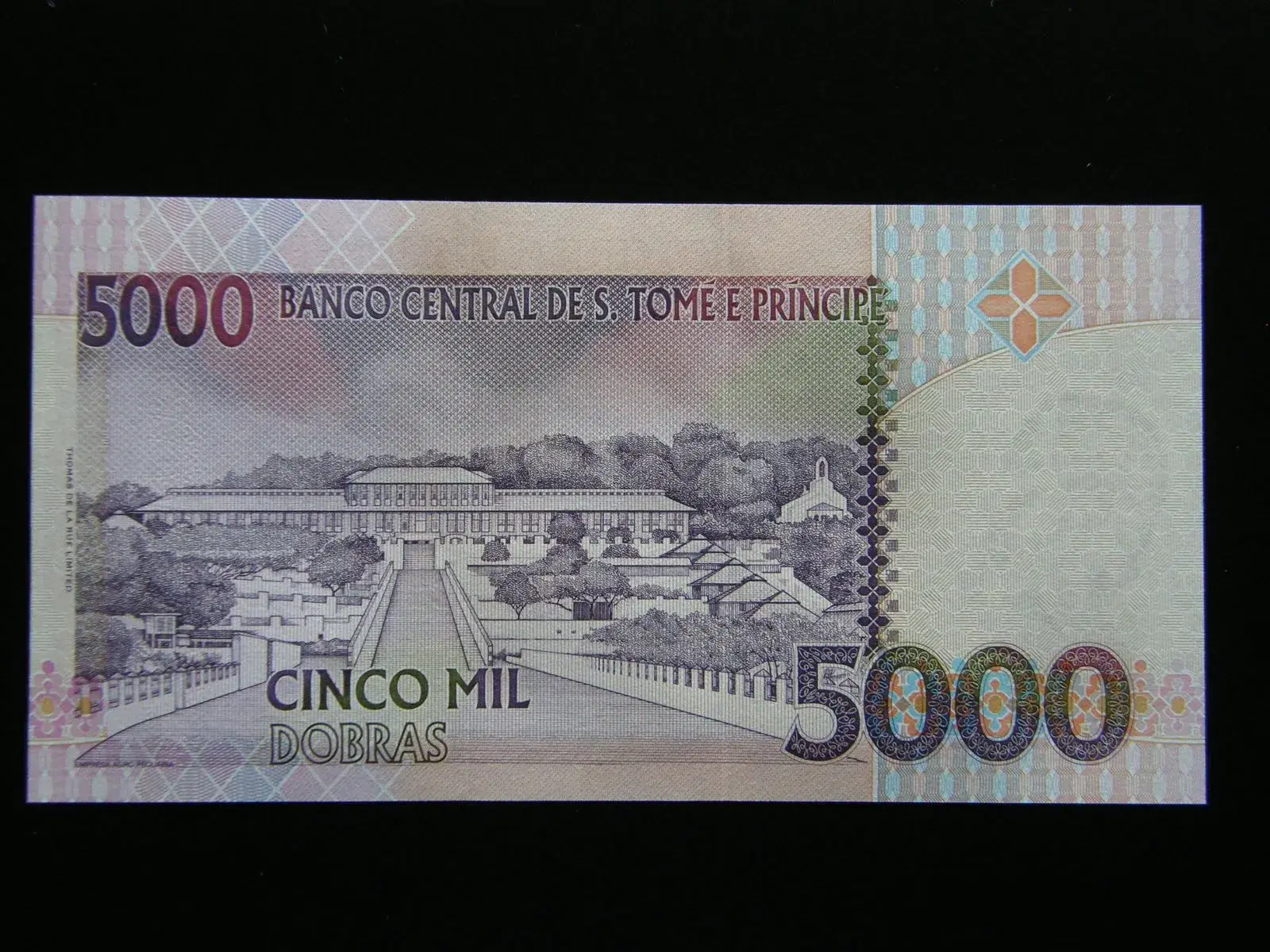 StThomas  Prince 5000 Dobras 2004 Unc