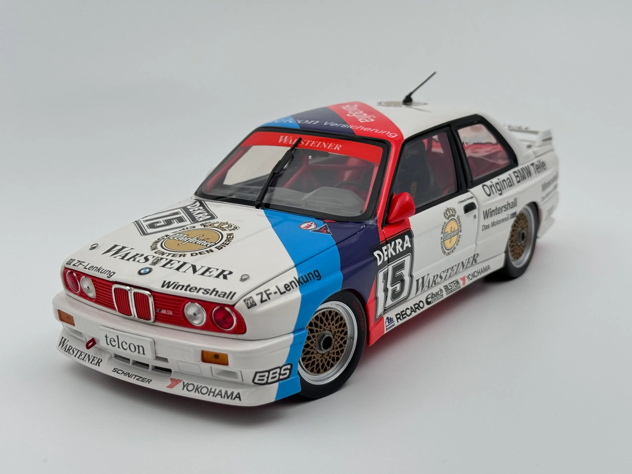 1989 BMW M3 EVO DTM E30 1:18  - MINICHAMPS