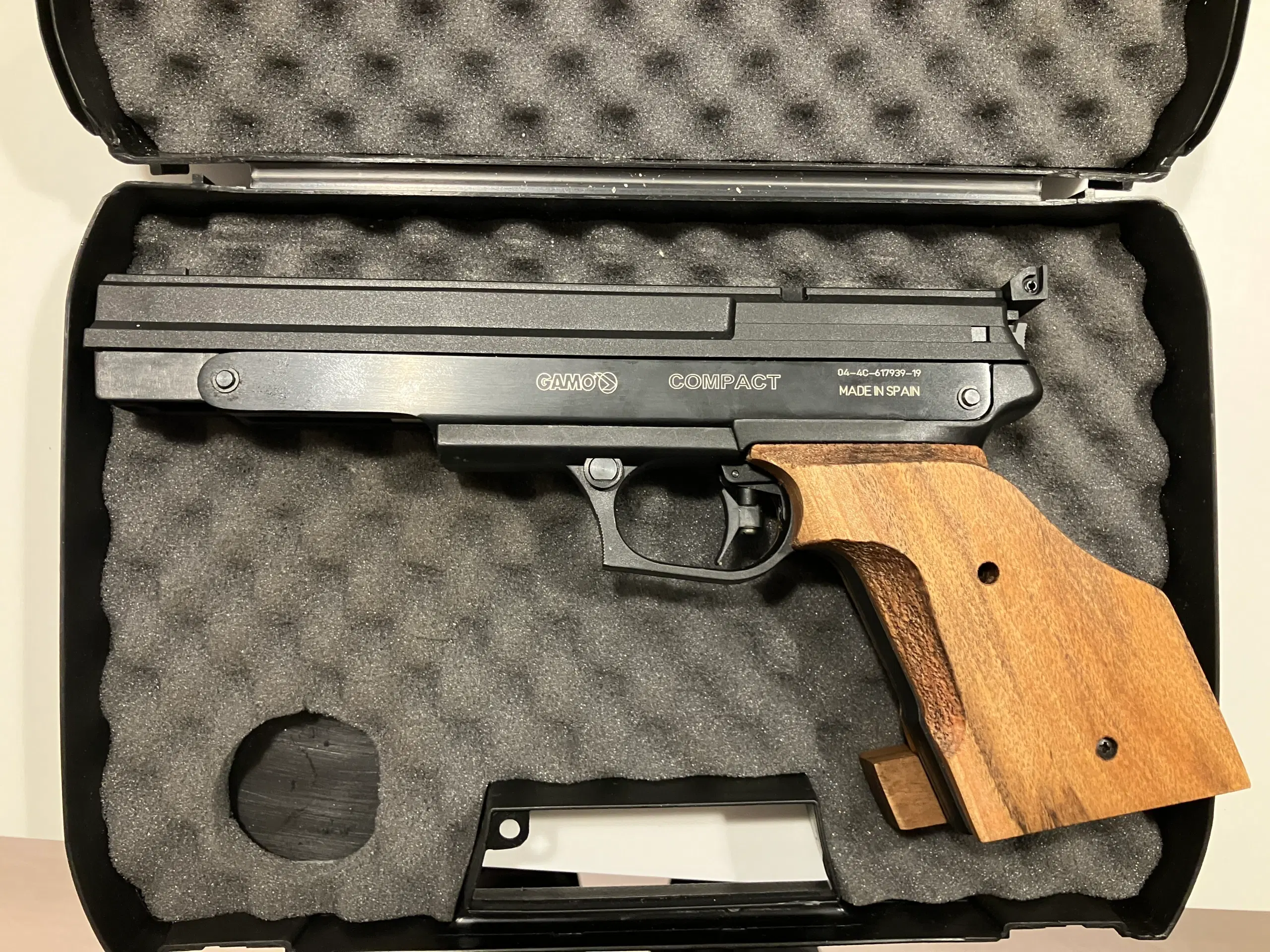 Luftpistol Gamo 4,5