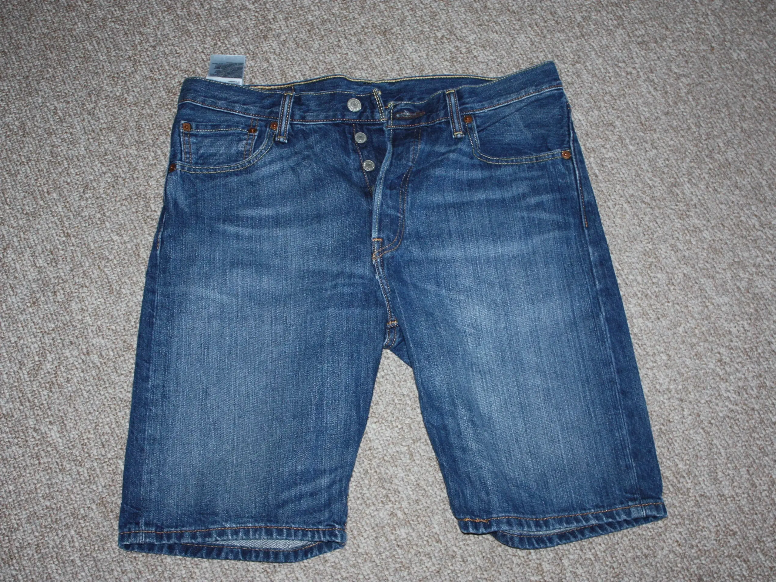 Shorts LEVI'S str 32