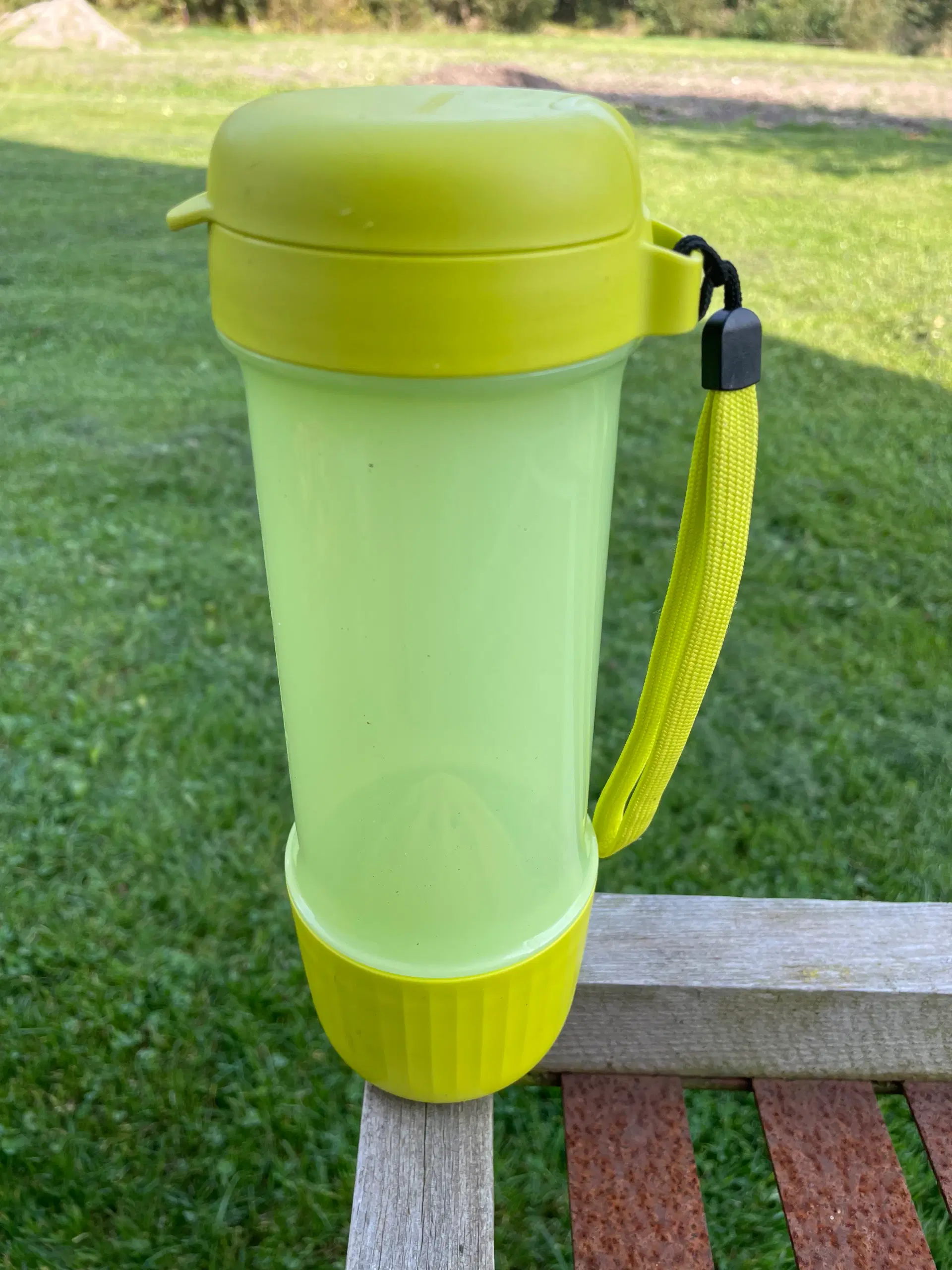 Drikkedunk med infuser Tupperware