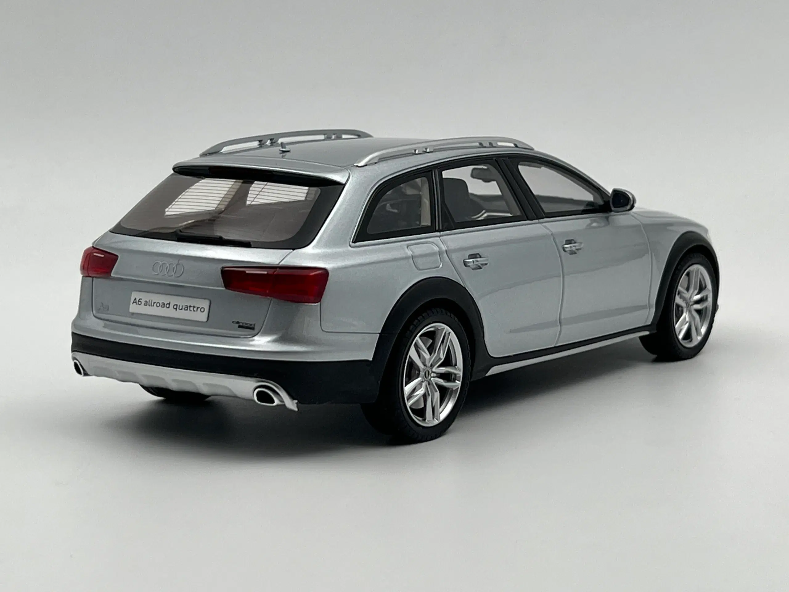 2015 Audi A6 Allroad 1:18