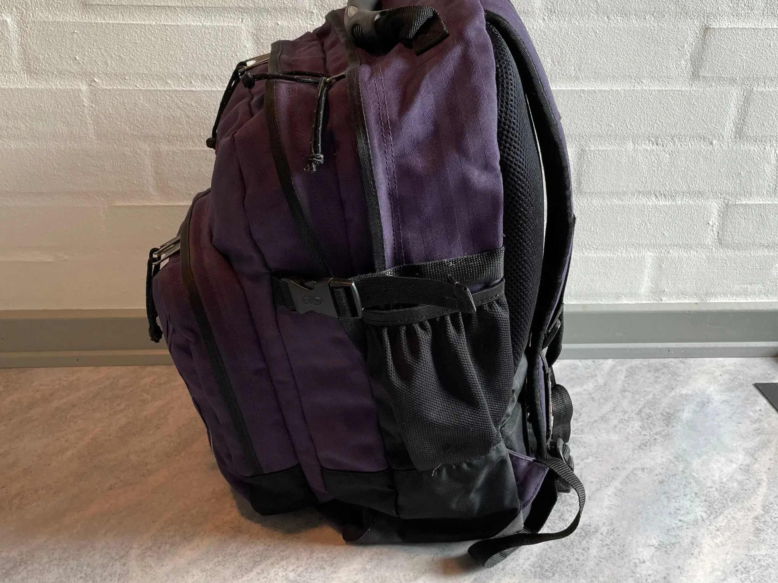 EastPak skoletaske sælges