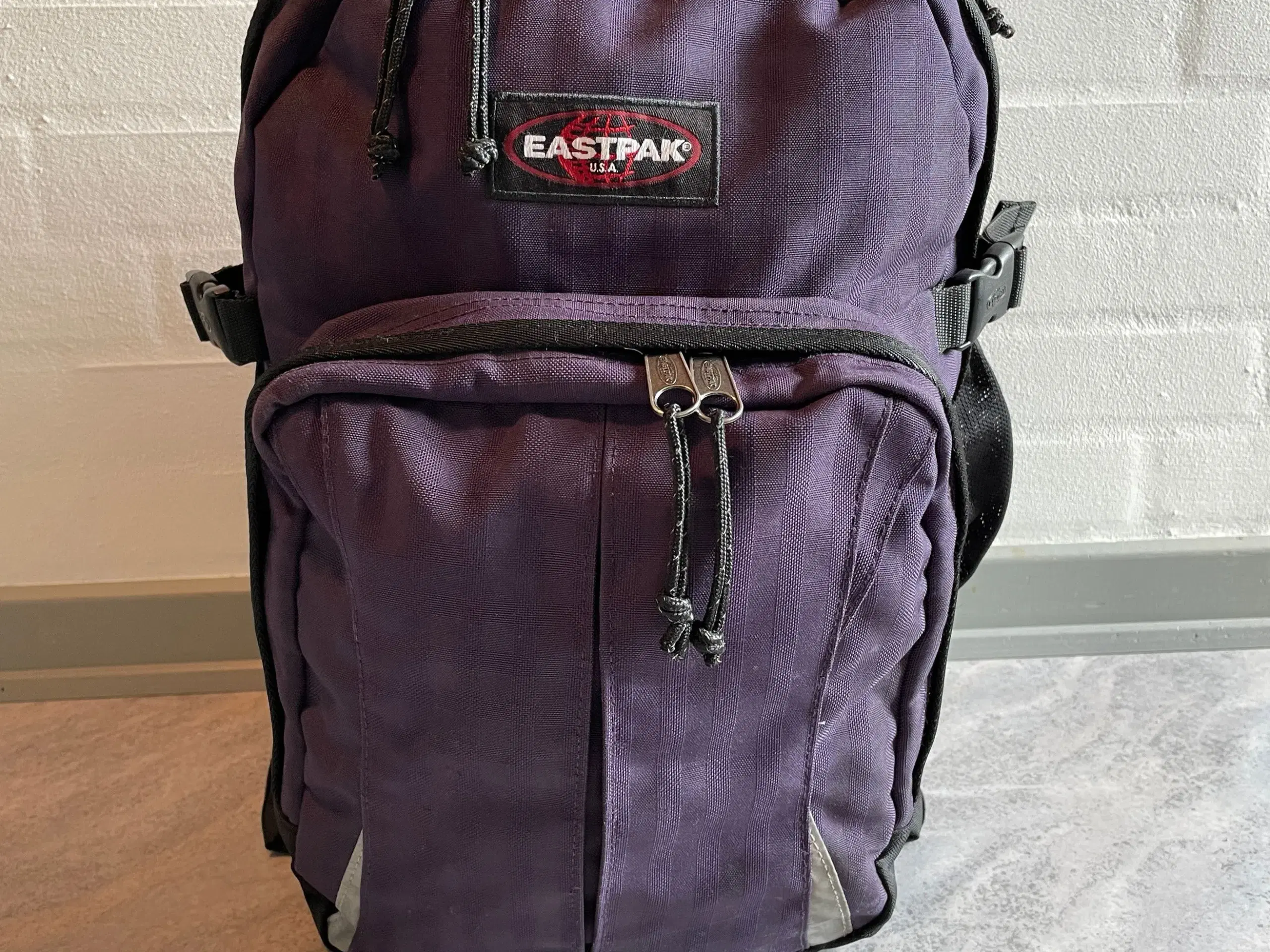 EastPak skoletaske sælges