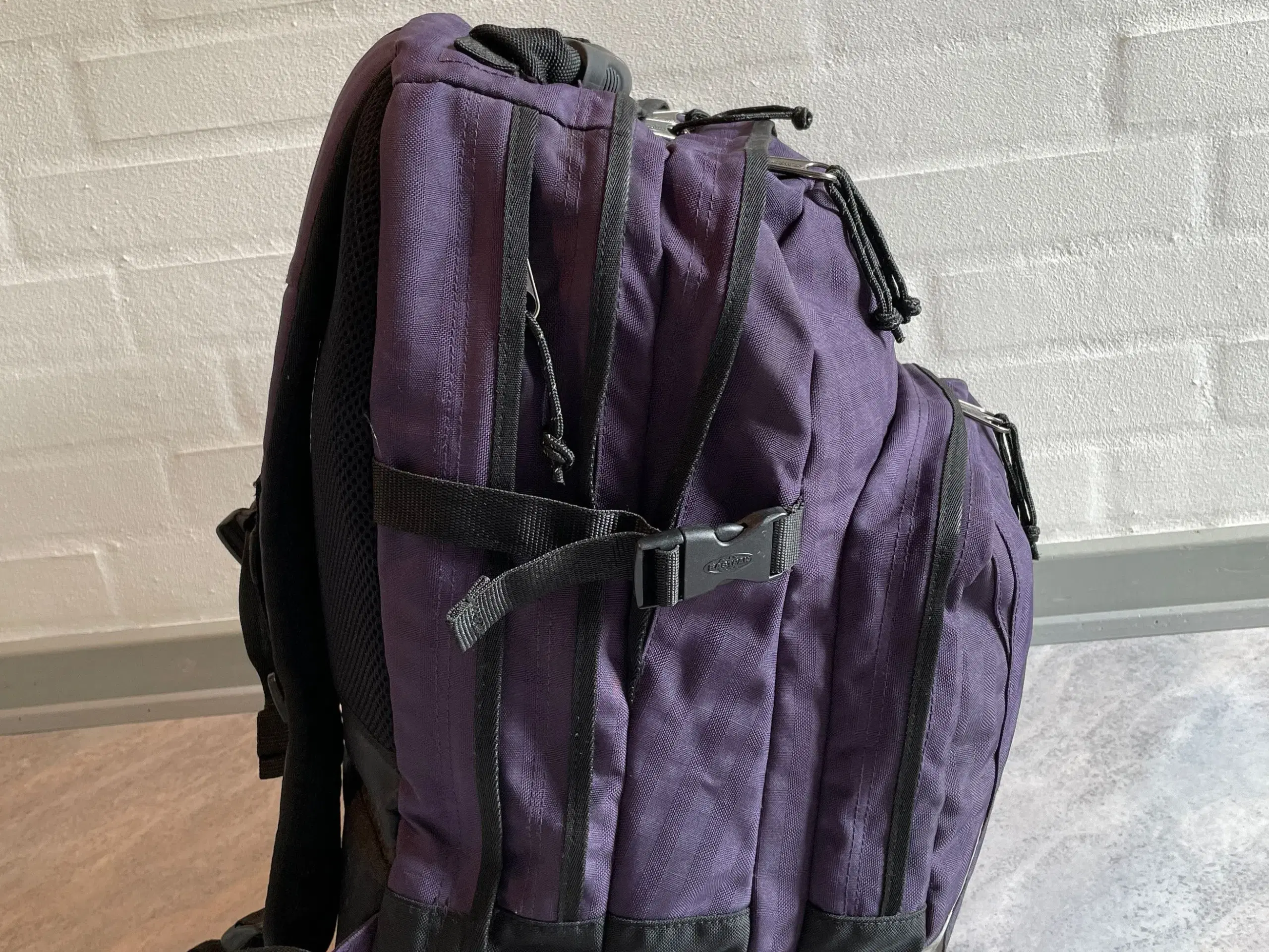 EastPak skoletaske sælges