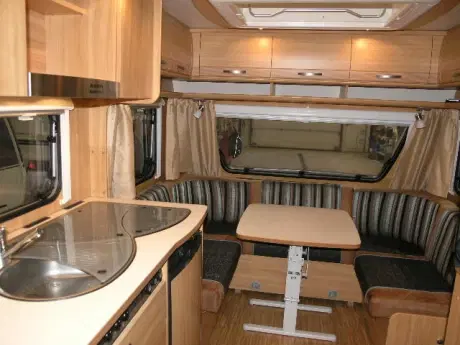 Dethleffs Camper 450 DB