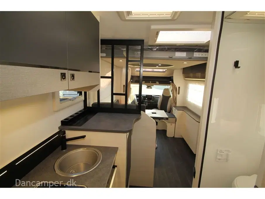 2023 - Chausson 660 Titanium ULTIMATE   Chausson 660 Titanium ULTIMATE - Nyt LED-design i bodel