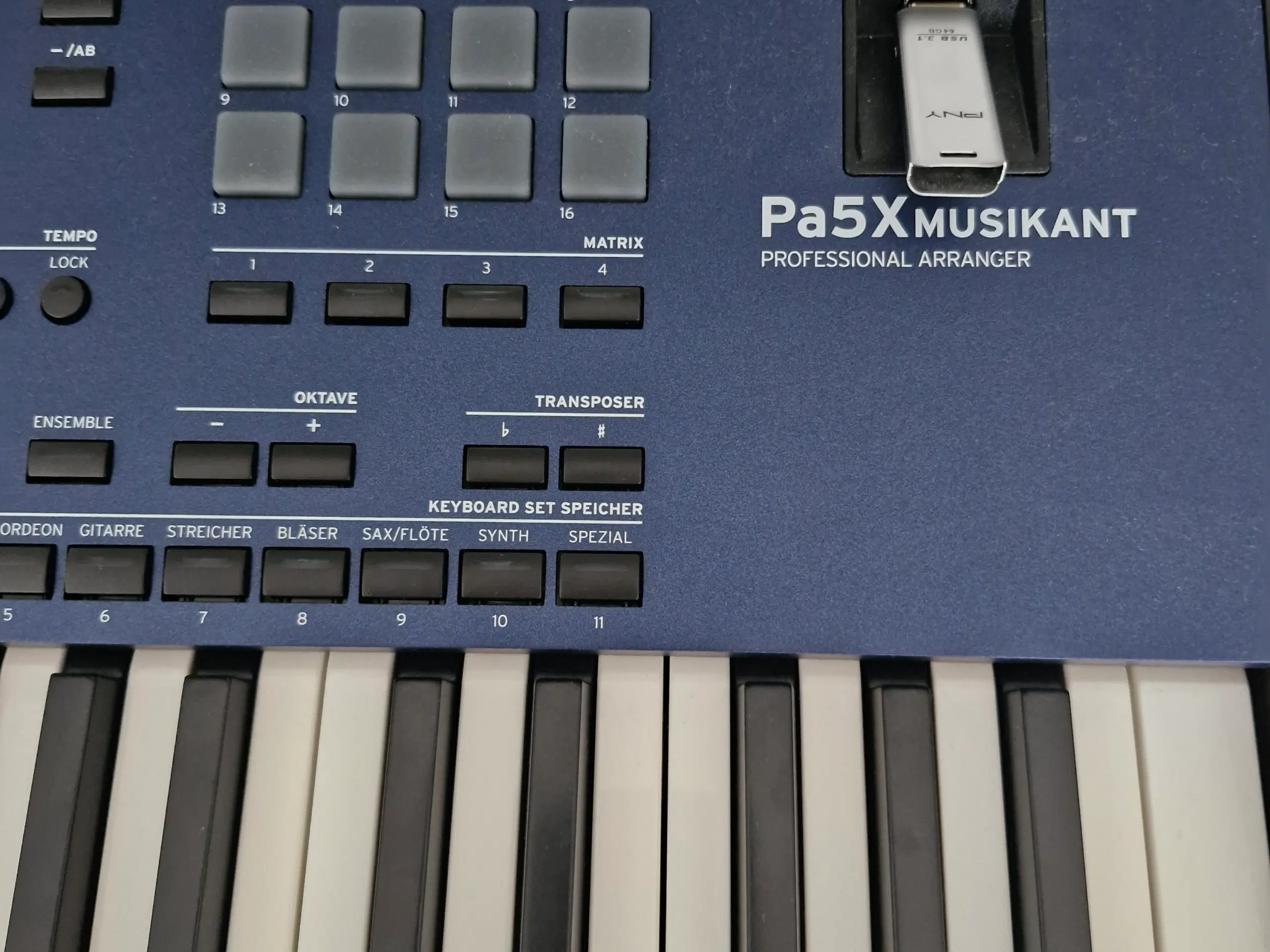 Korg pa5x Muzikant 6 mdr gammel