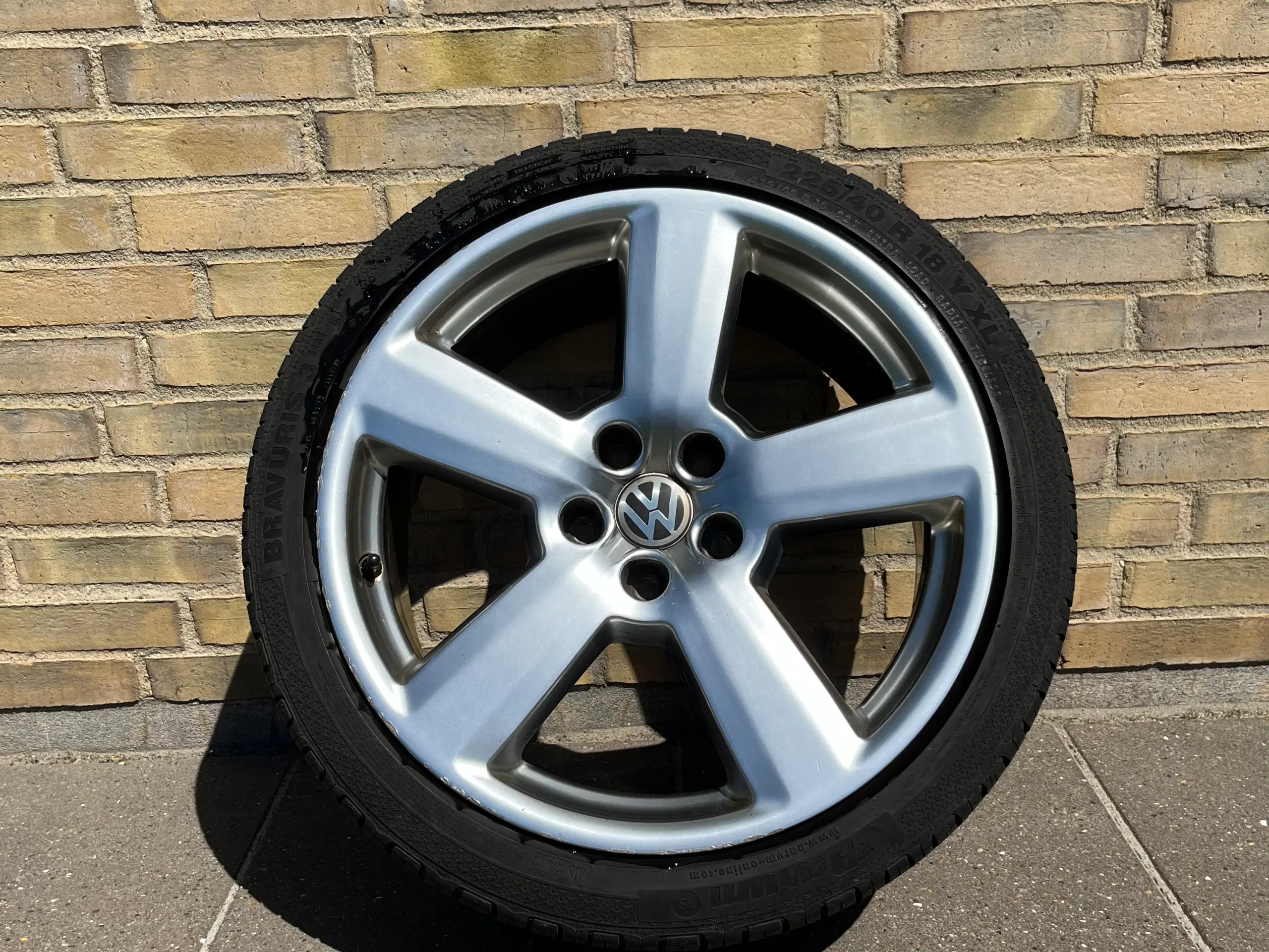 18” alufælge - 225/40 R18