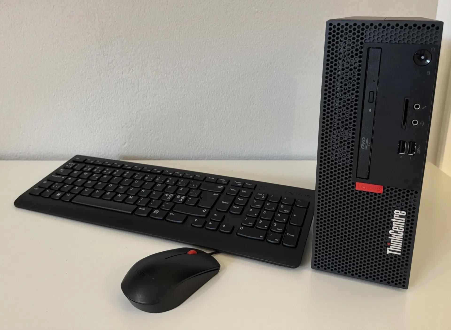 Lenovo ThinkCentre M710e