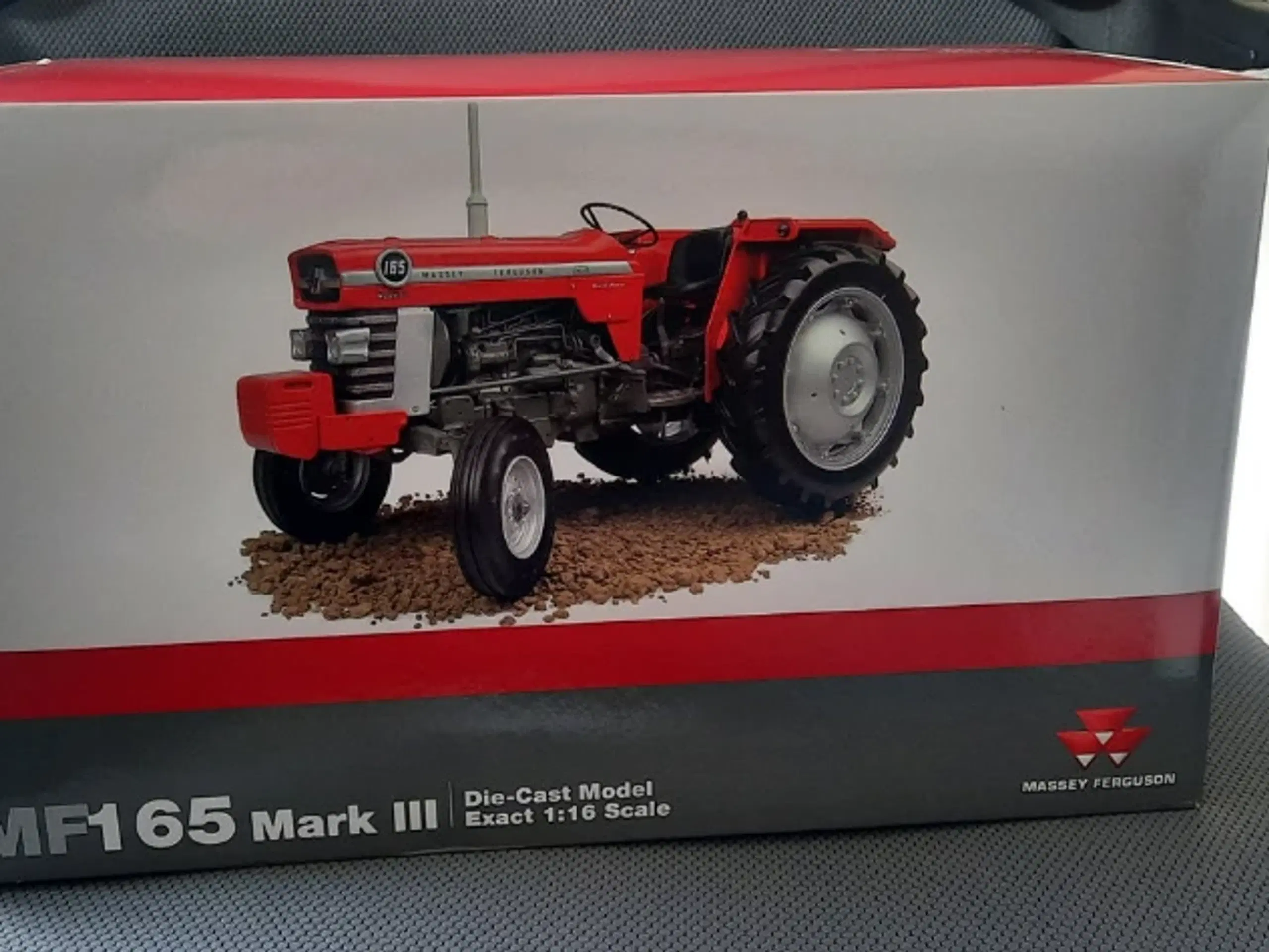 Modeltraktor Massey Ferguson 165