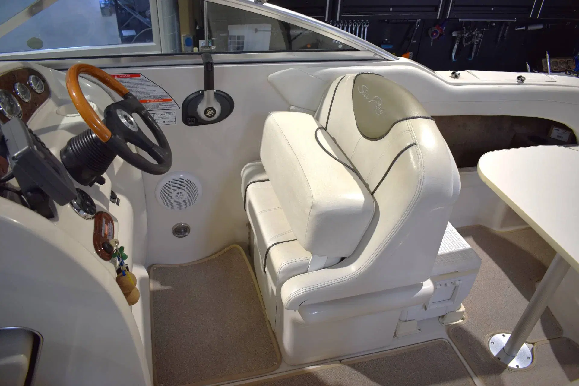 Searay 225 Weekender - MerCruiser 50 V8