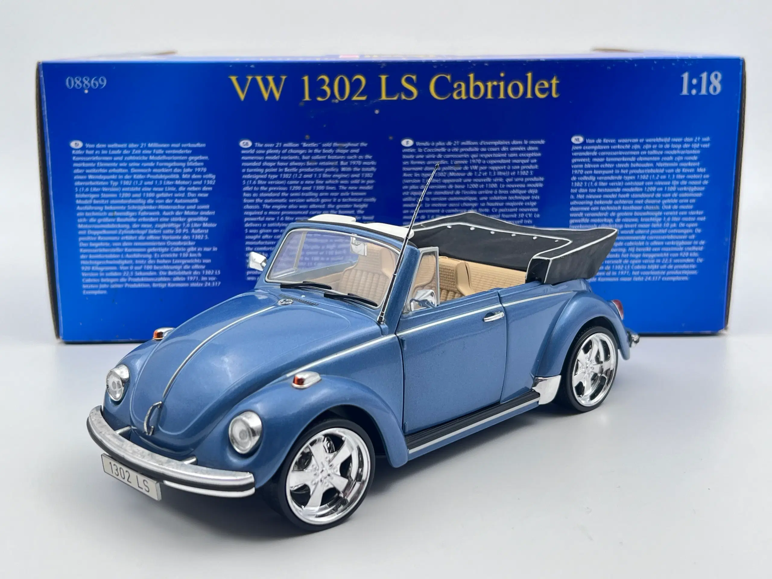 1970 VW 1302 LS Cabriolet - 1:18  Sjælden udbudt