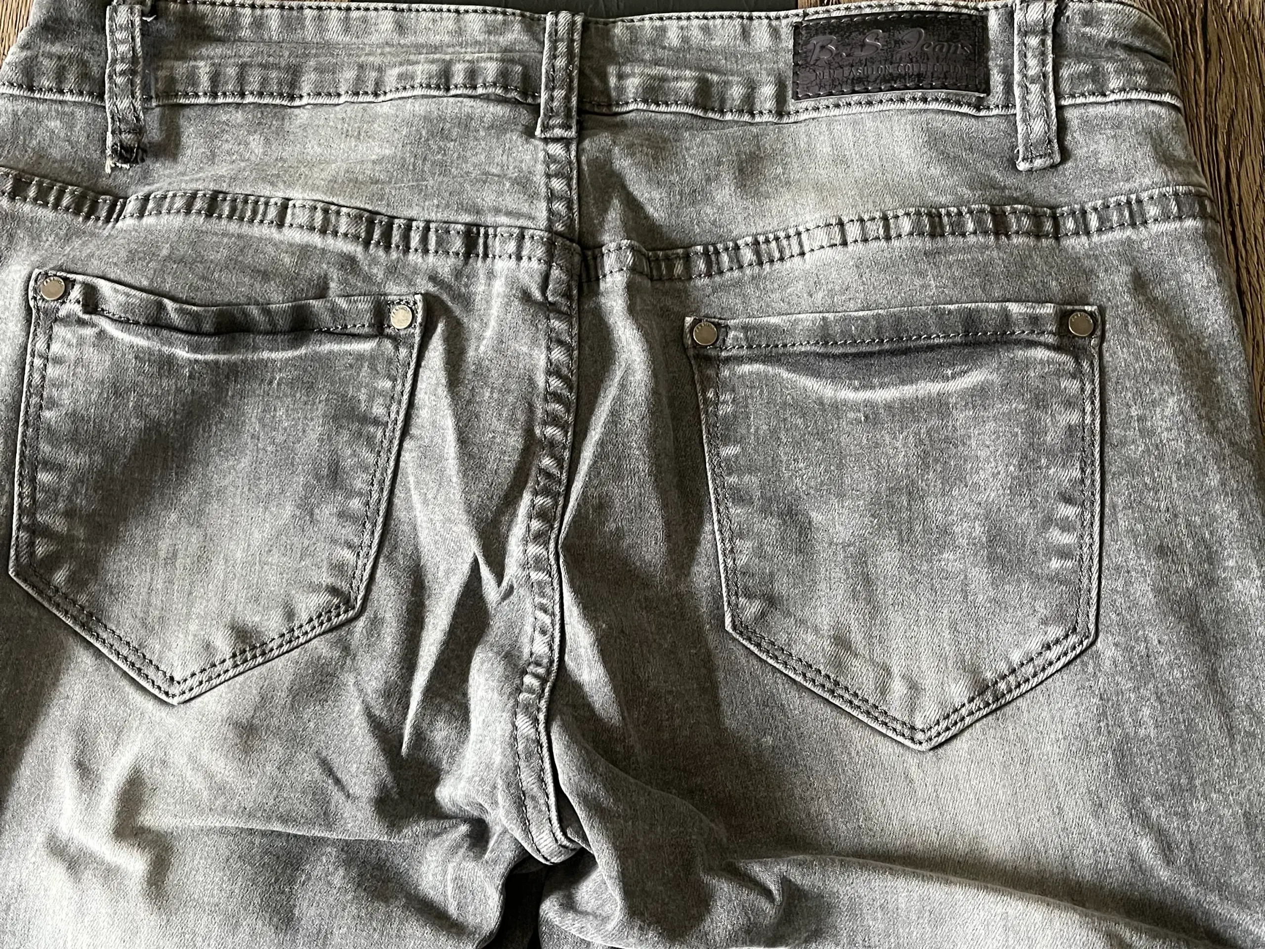 BS jeans str 40 sælges