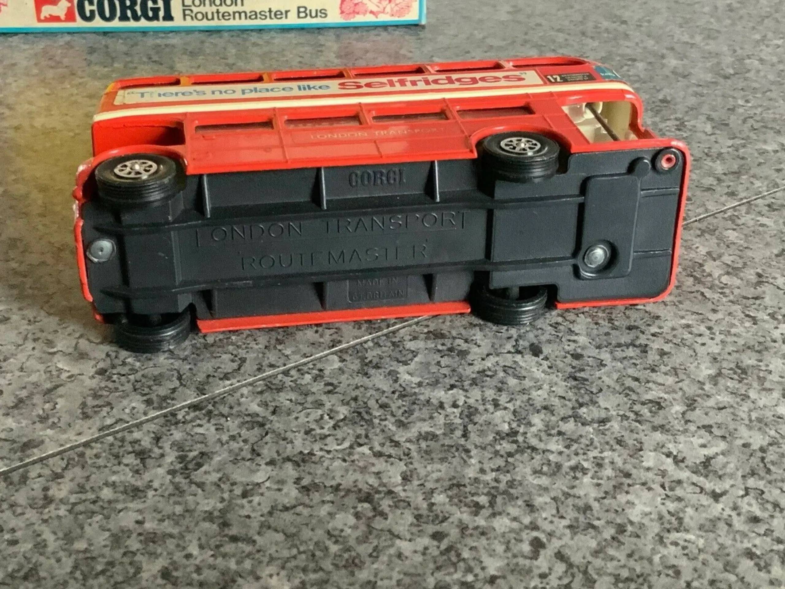 Corgi Toys 467 London Routemaster Bus “Selfridges”