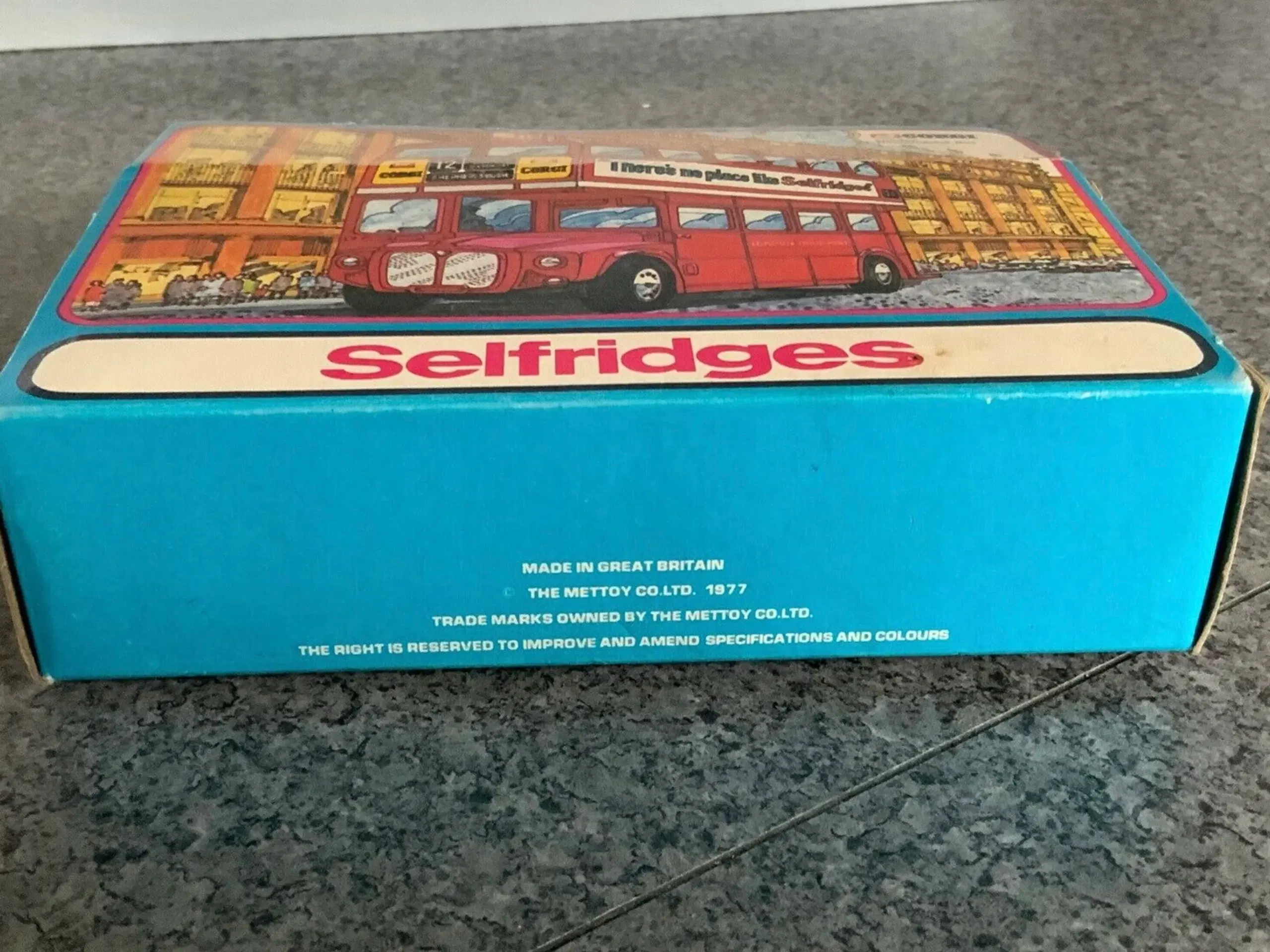 Corgi Toys 467 London Routemaster Bus “Selfridges”