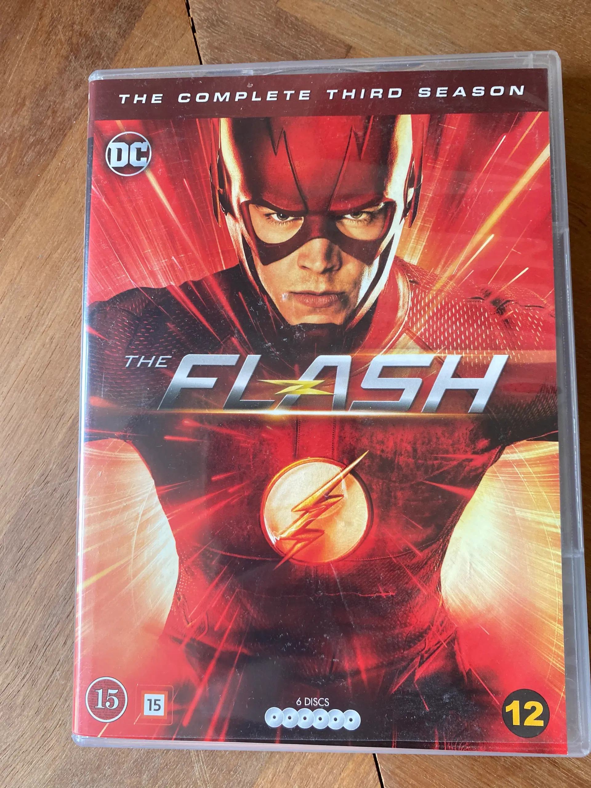 Serien The Flash sæson 3 på dvd