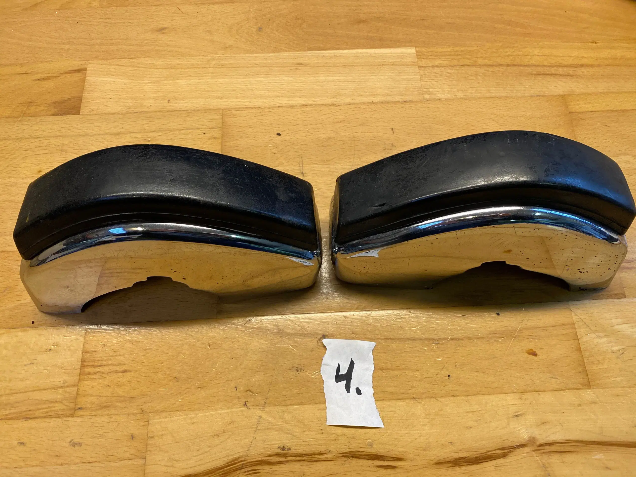 Porsche 911 1973 - REAR BUMPER HORN with rubber