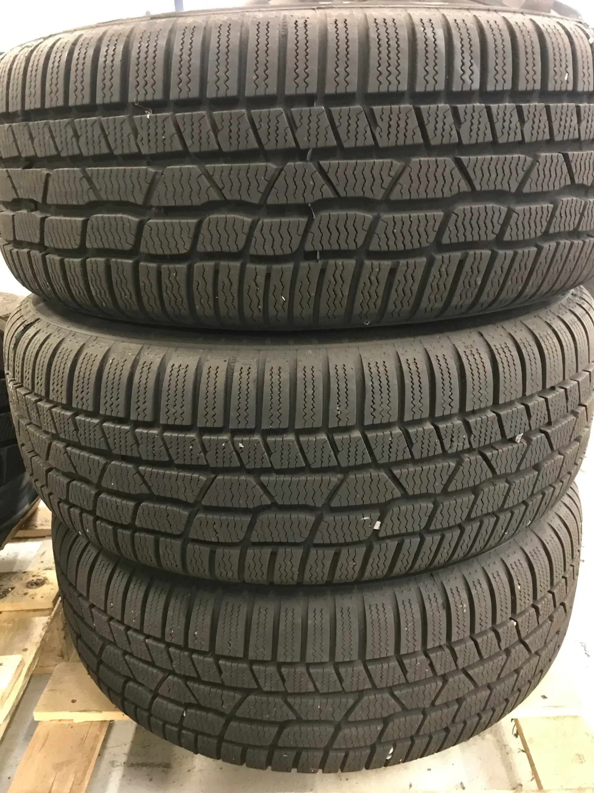 216/60R16 vinterhjul