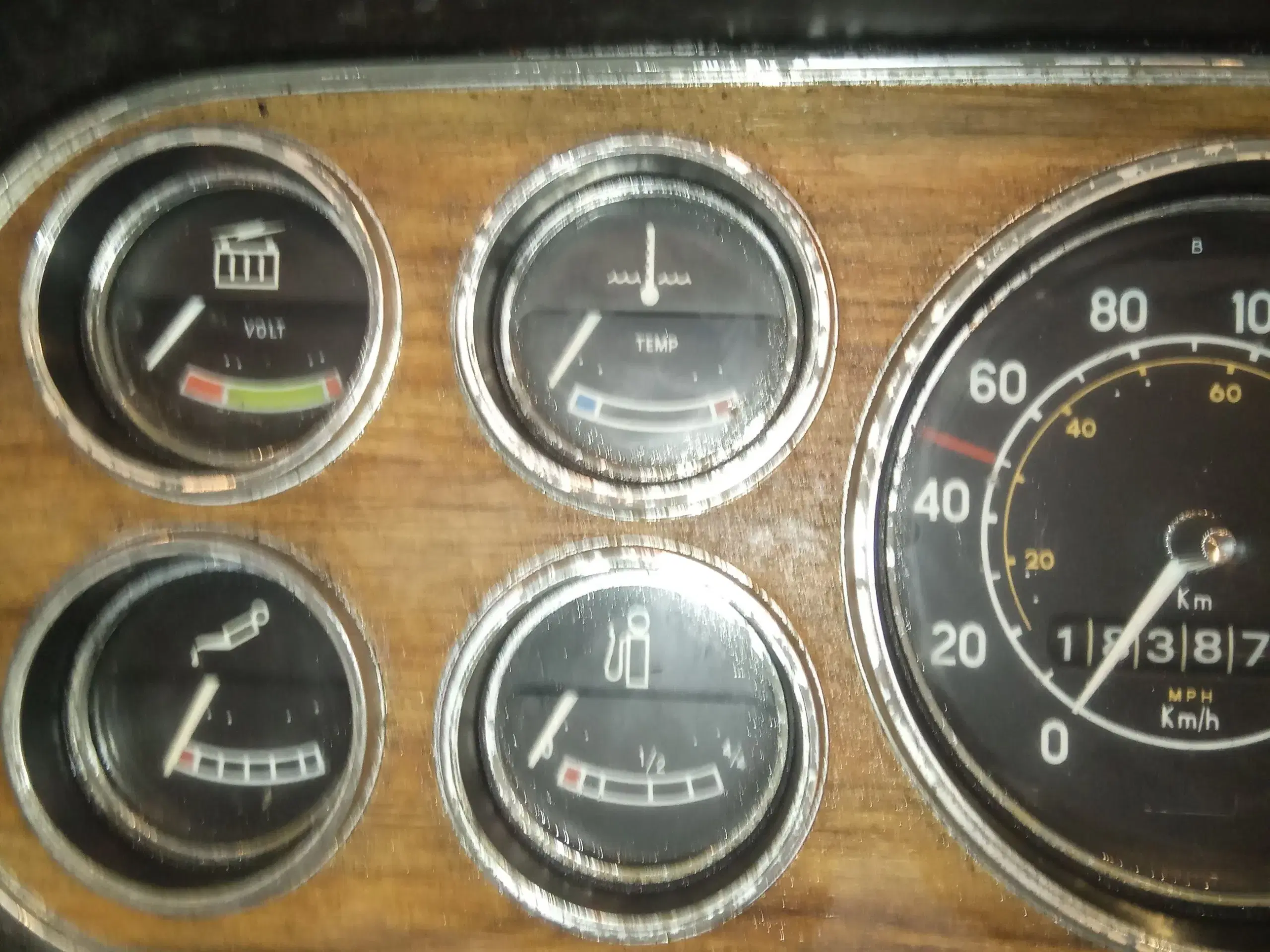 Ford Escort Speedometer