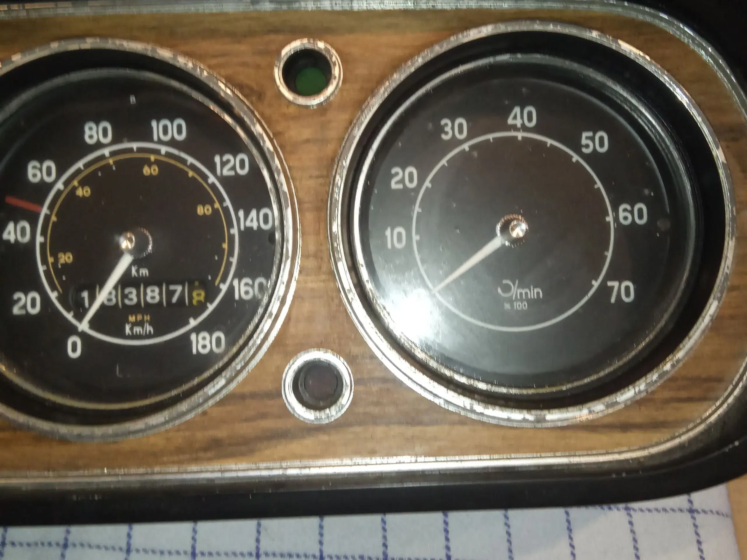 Ford Escort Speedometer