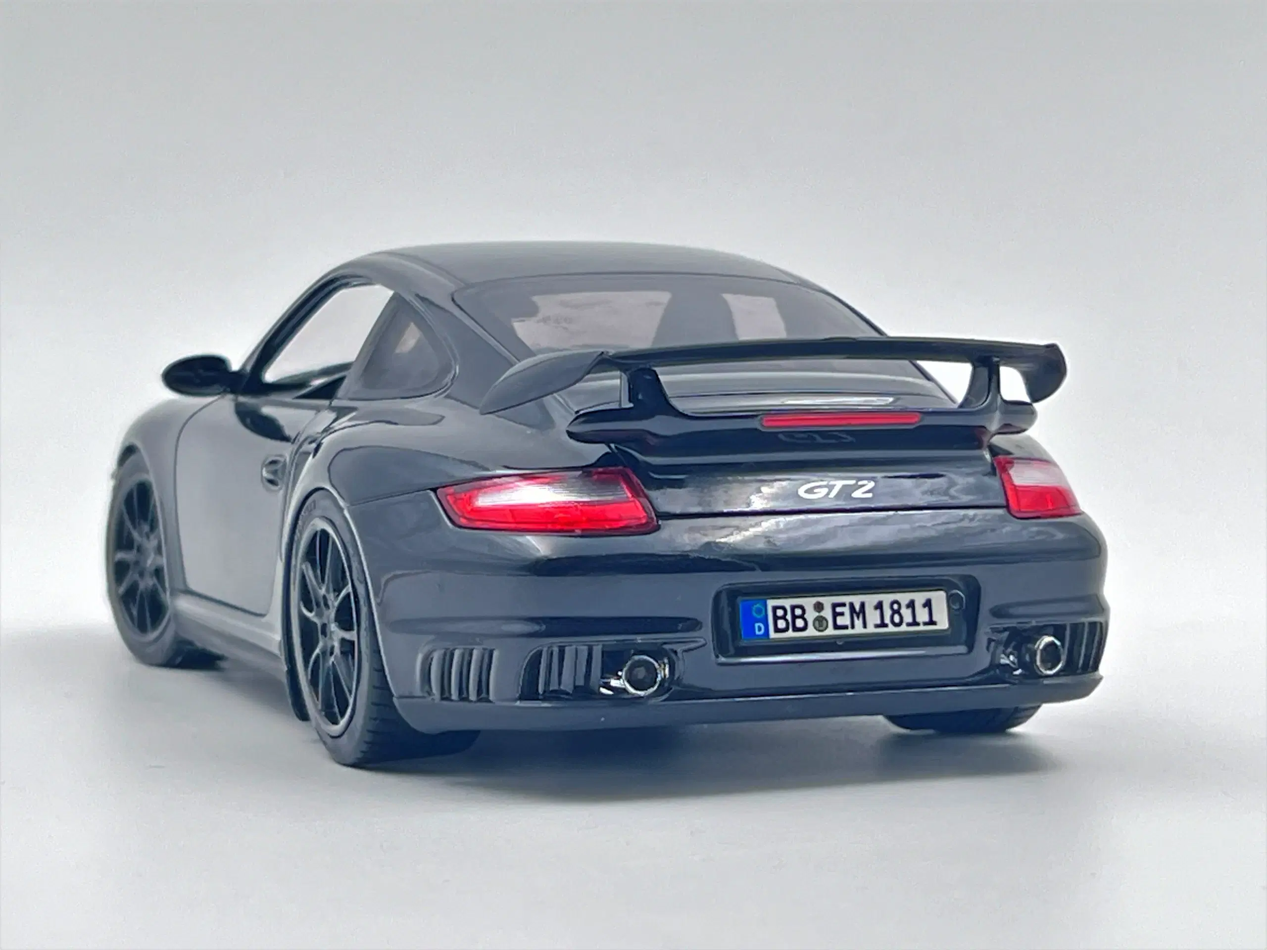 2009 Porsche 911 GT2 (997) 1:18