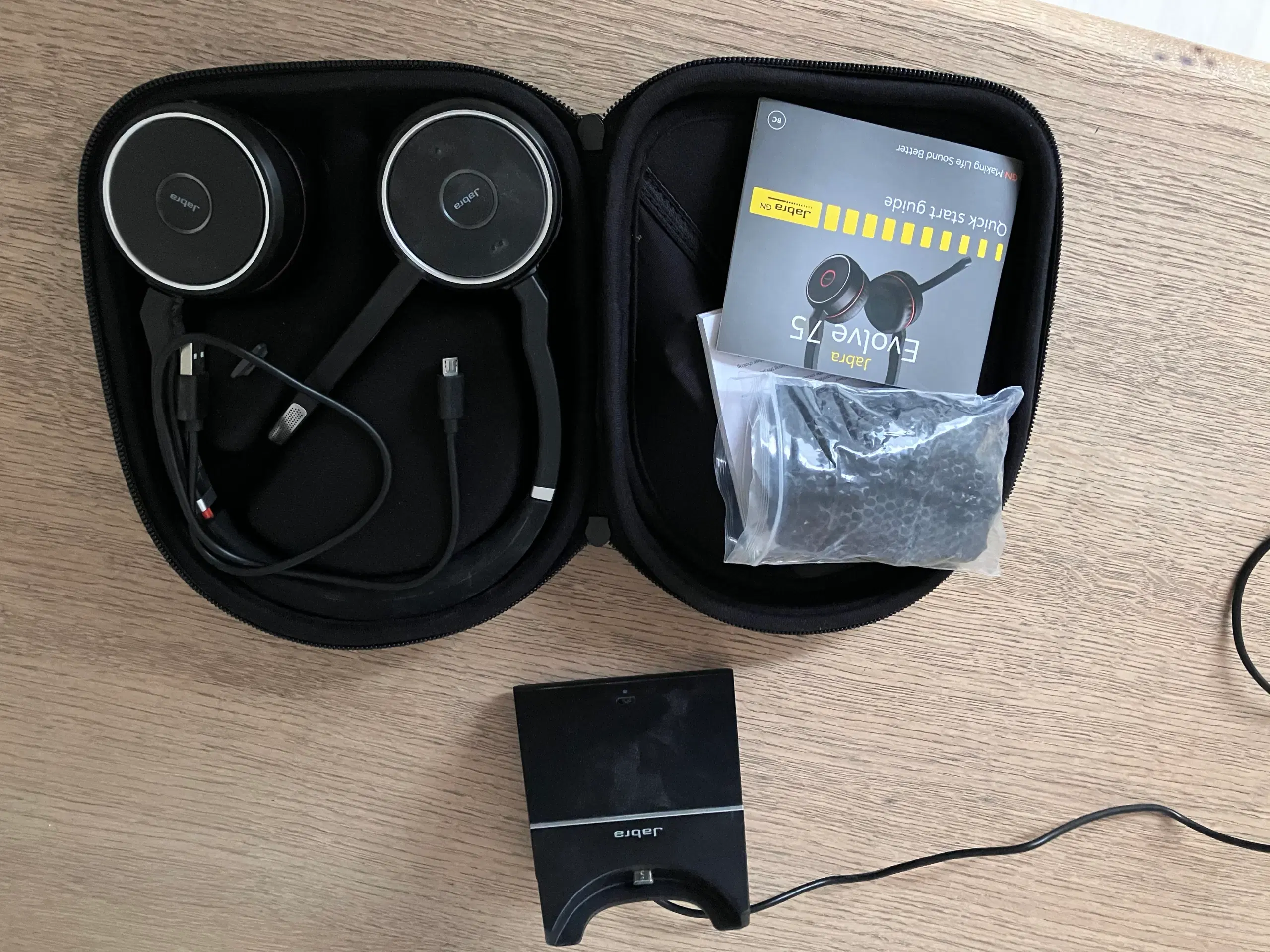 Jabra Evolve 75 headset