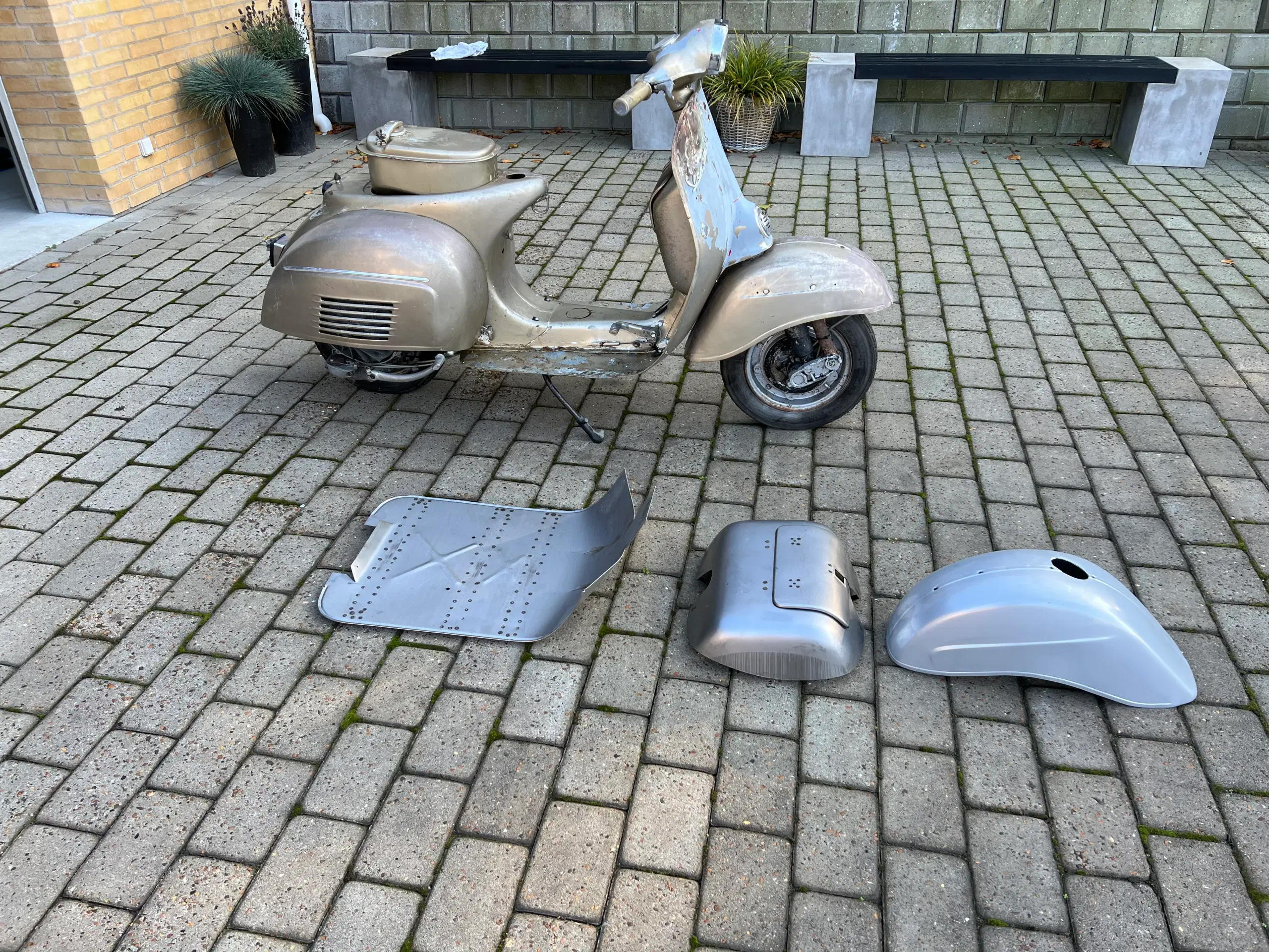 Vespa super sport